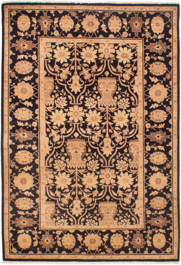 Hand-knotted Peshawar Finest Black Wool Rug 4'3" x 6'3" Size: 4'3" x 6'3"  
