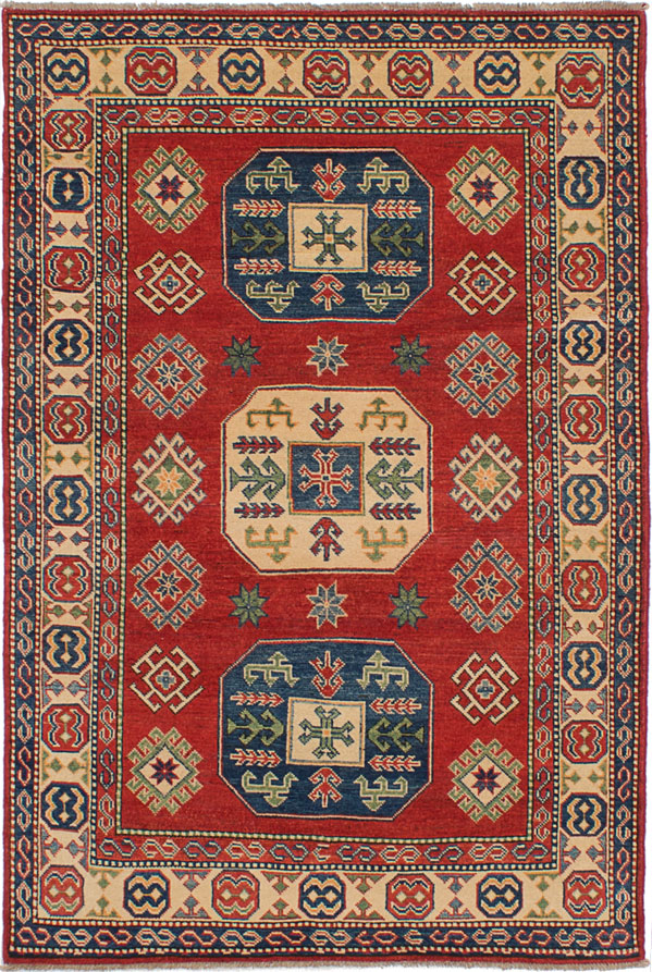Hand-knotted Finest Gazni Red Wool Rug 4'0" x 6'0"  Size: 4'0" x 6'0"  