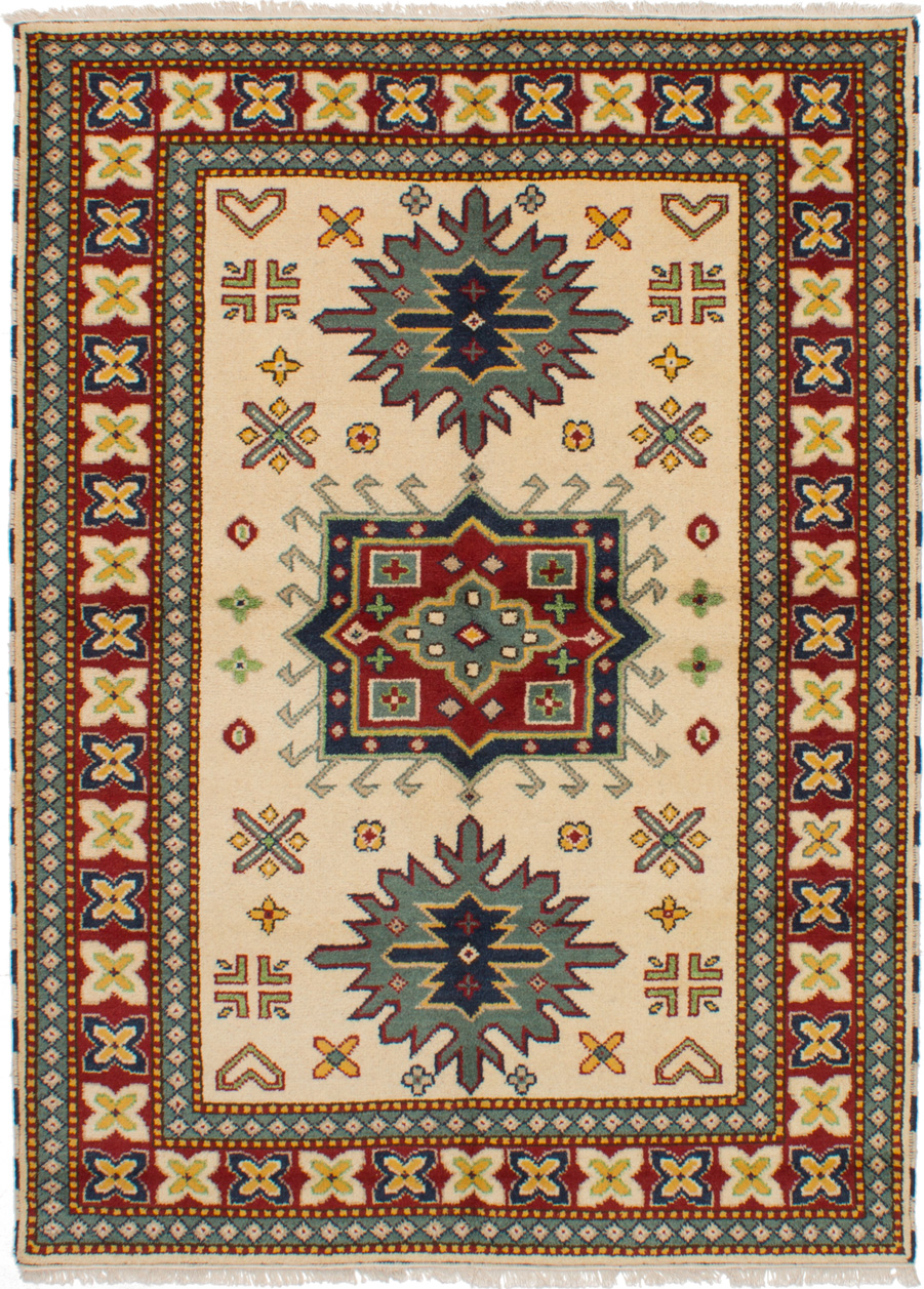 Hand-knotted Royal Kazak Ivory Wool Rug 5'8" x 7'10" Size: 5'8" x 7'10"  