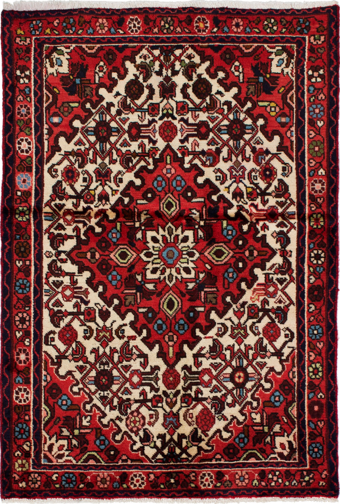 Hand-knotted Hamadan Red Wool Rug 3'2" x 4'9"  Size: 3'2" x 4'9"  