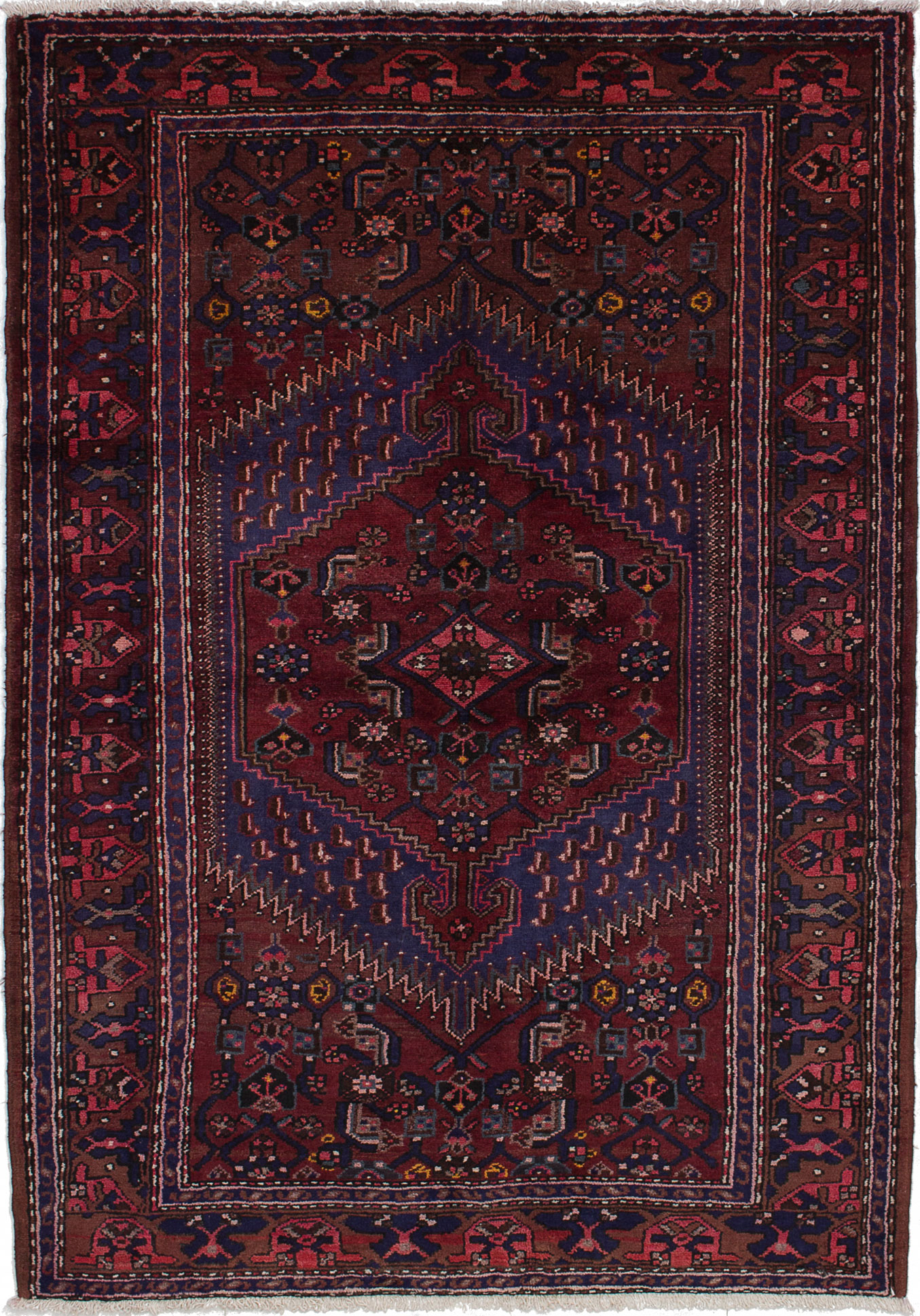 Hand-knotted Hamadan Dark Red Wool Rug 4'7" x 6'8" Size: 4'7" x 6'8"  