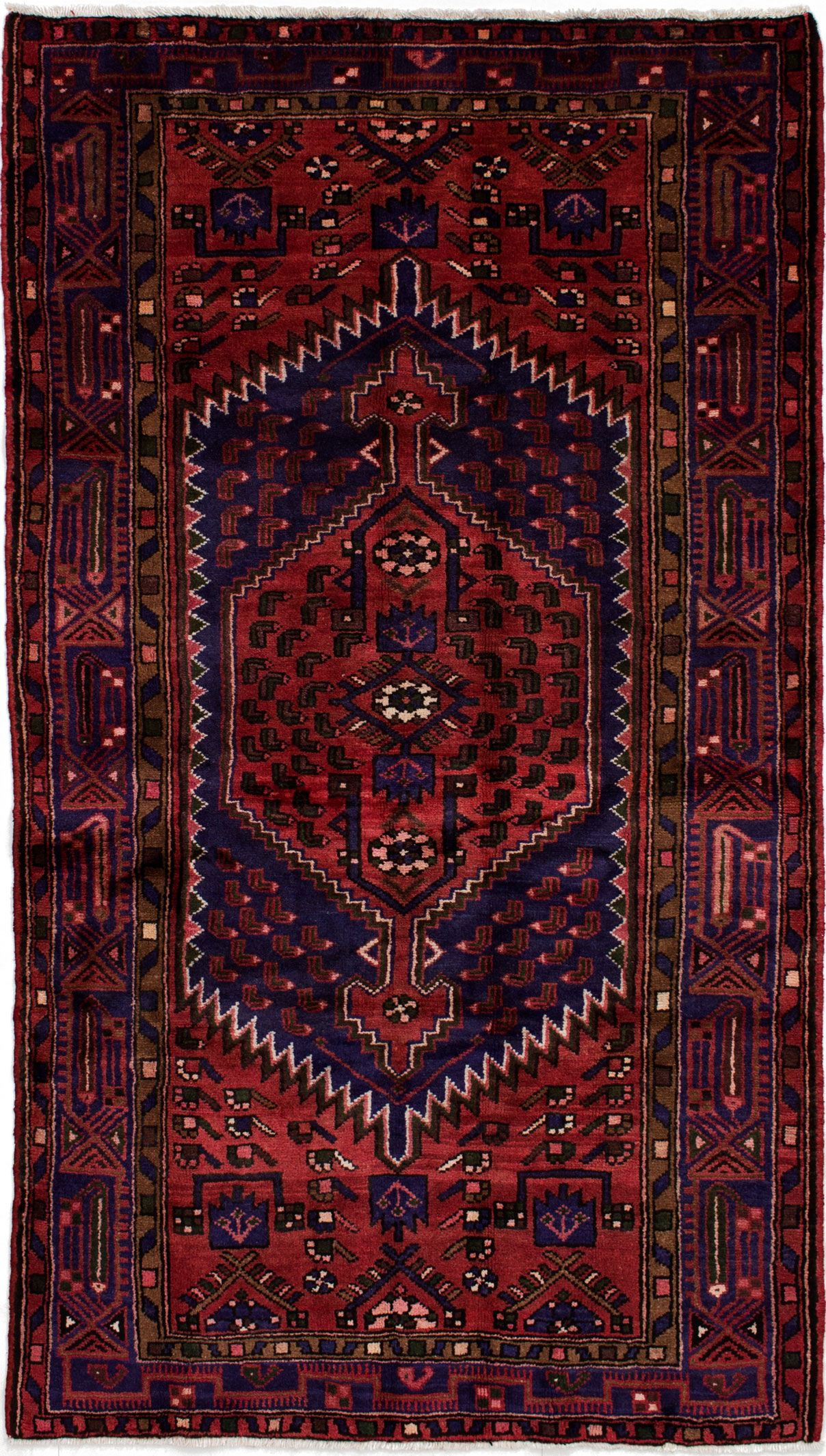 Hand-knotted Hamadan Red Wool Rug 4'4" x 7'6"  Size: 4'4" x 7'6"  