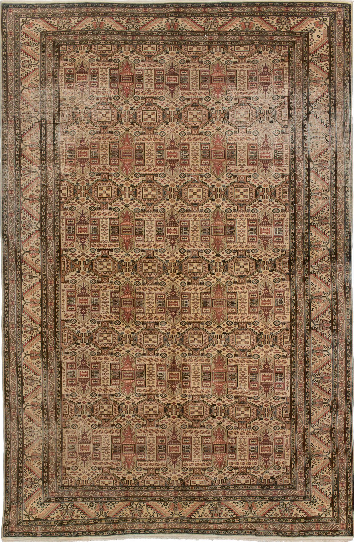 Hand-knotted Keisari Vintage Cream Wool Rug 6'5" x 9'10"  Size: 6'5" x 9'10"  