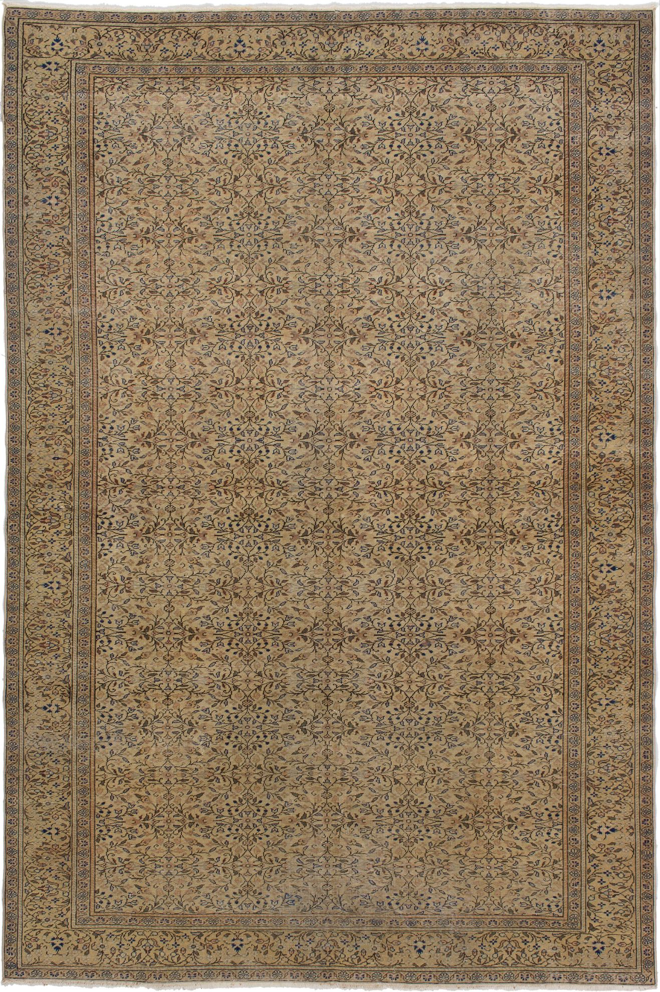 Hand-knotted Keisari Vintage Cream Wool Rug 6'5" x 9'5" Size: 6'5" x 9'5"  