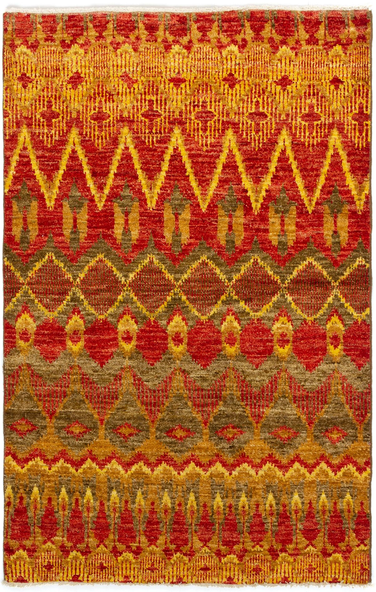 Hand-knotted Shalimar Red Wool Rug 4'0" x 6'2" Size: 4'0" x 6'2"  