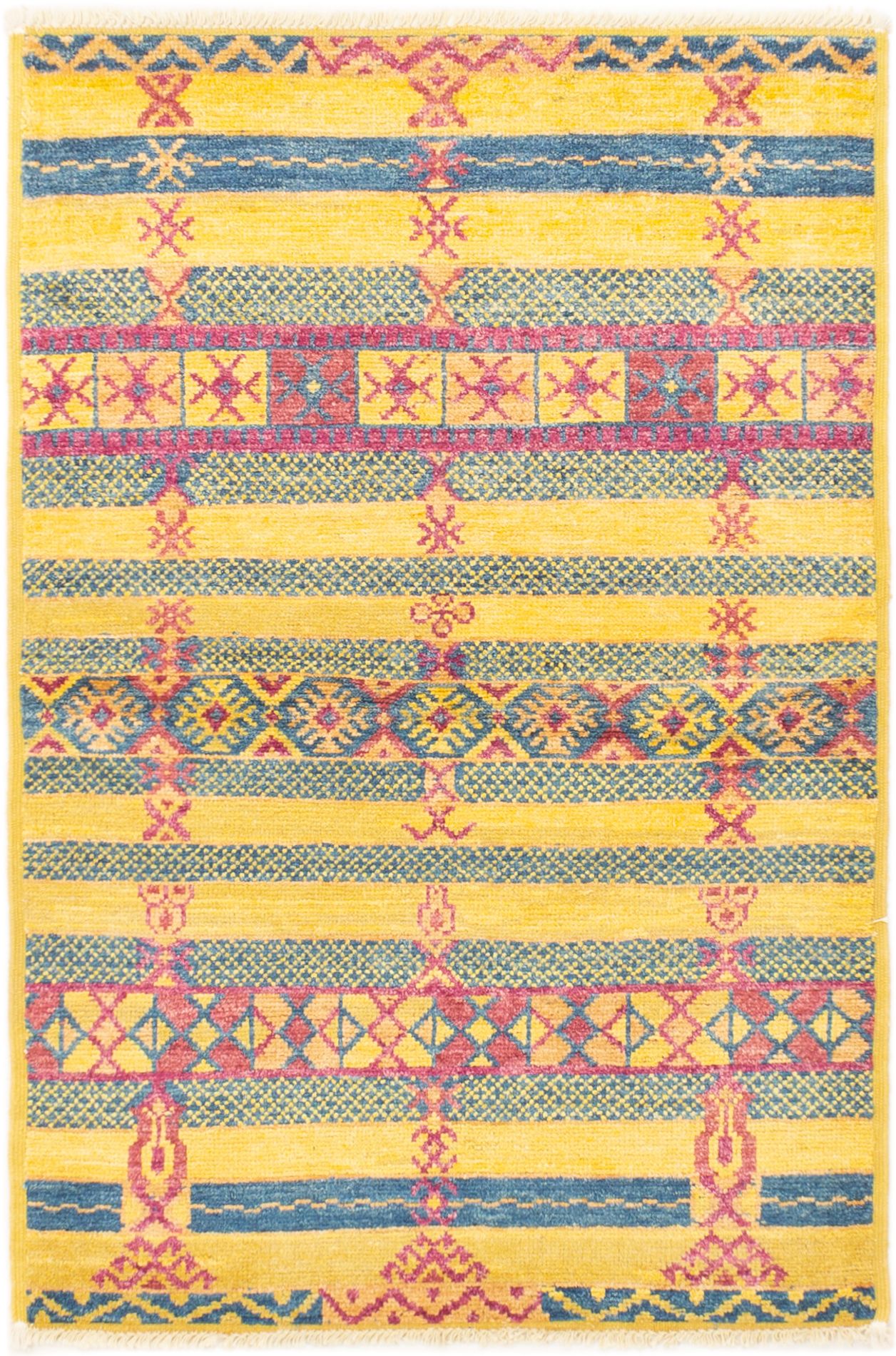 Hand-knotted Shalimar Yellow Wool Rug 4'2" x 6'1" Size: 4'2" x 6'1"  
