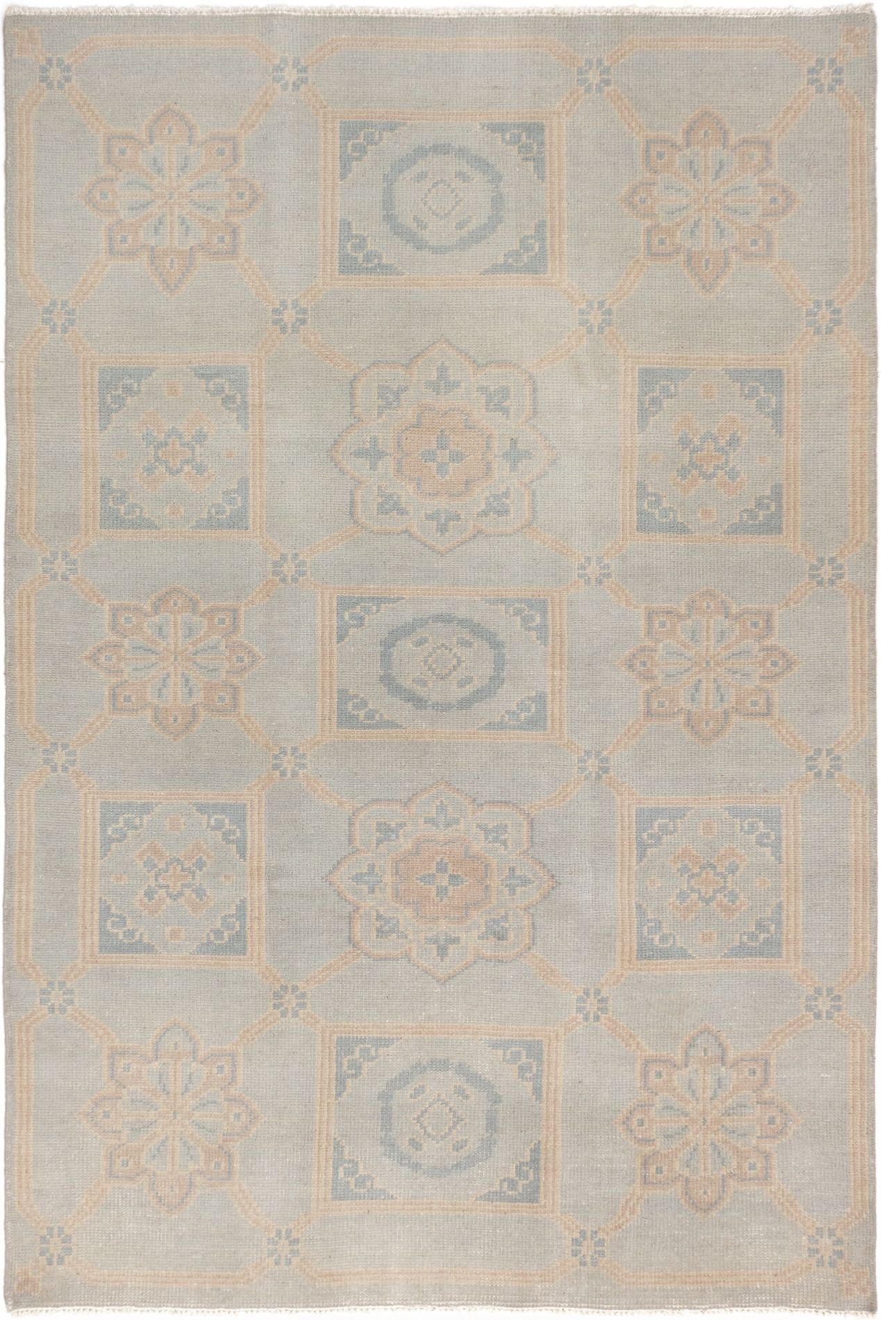 Hand-knotted Eternity Grey Wool Rug 6'3" x 9'1" Size: 6'3" x 9'1"  