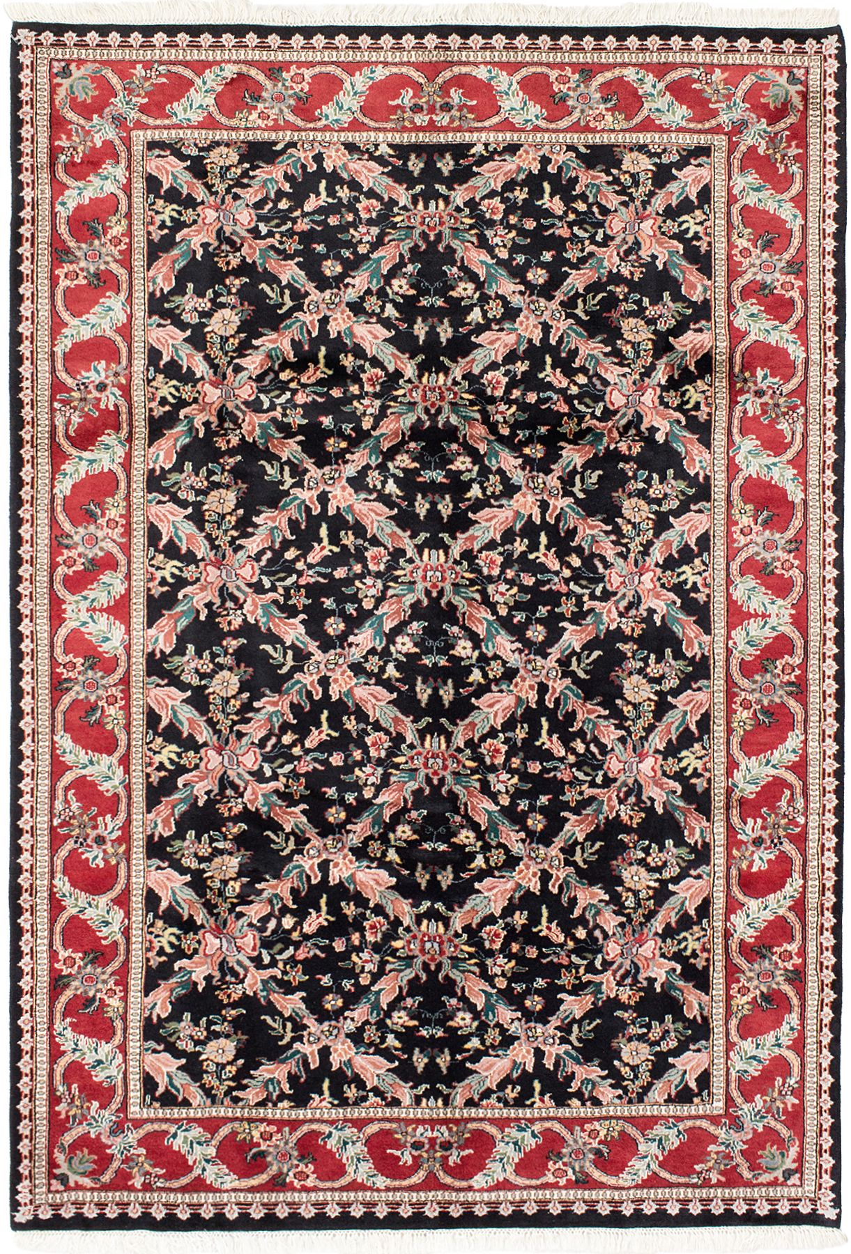Hand-knotted Royal Sarough Black Wool Rug 5'6" x 8'2" Size: 5'6" x 8'2"  