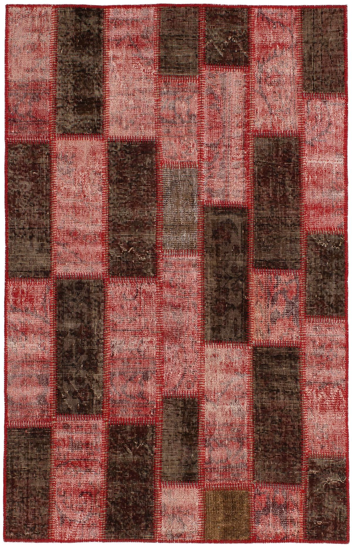 Hand-knotted Color Transition Patch Red Wool Rug 4'2" x 6'5" Size: 4'2" x 6'5"  