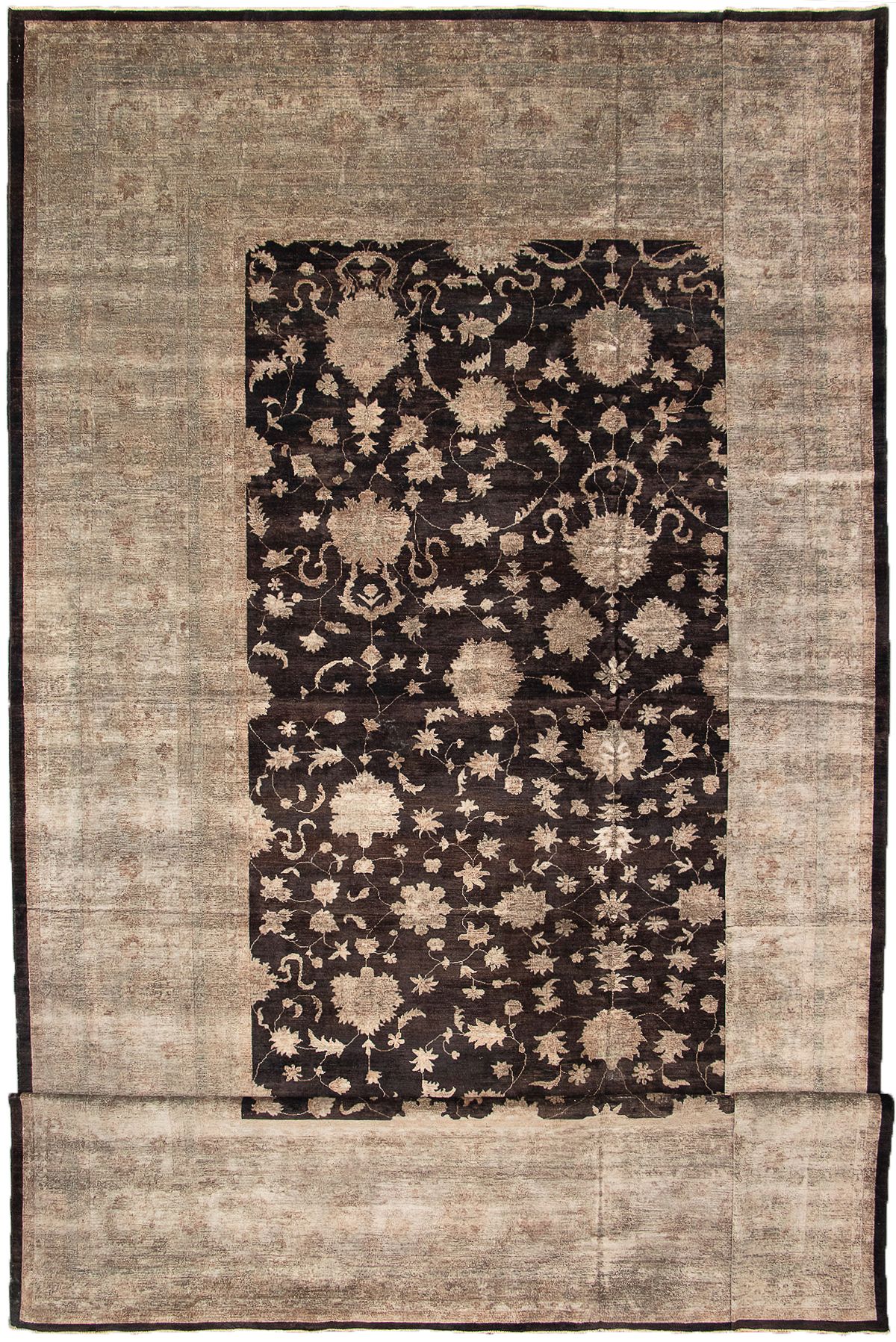 Hand-knotted Color Transition Black Wool Rug 16'9" x 25'7" Size: 16'9" x 25'7"  