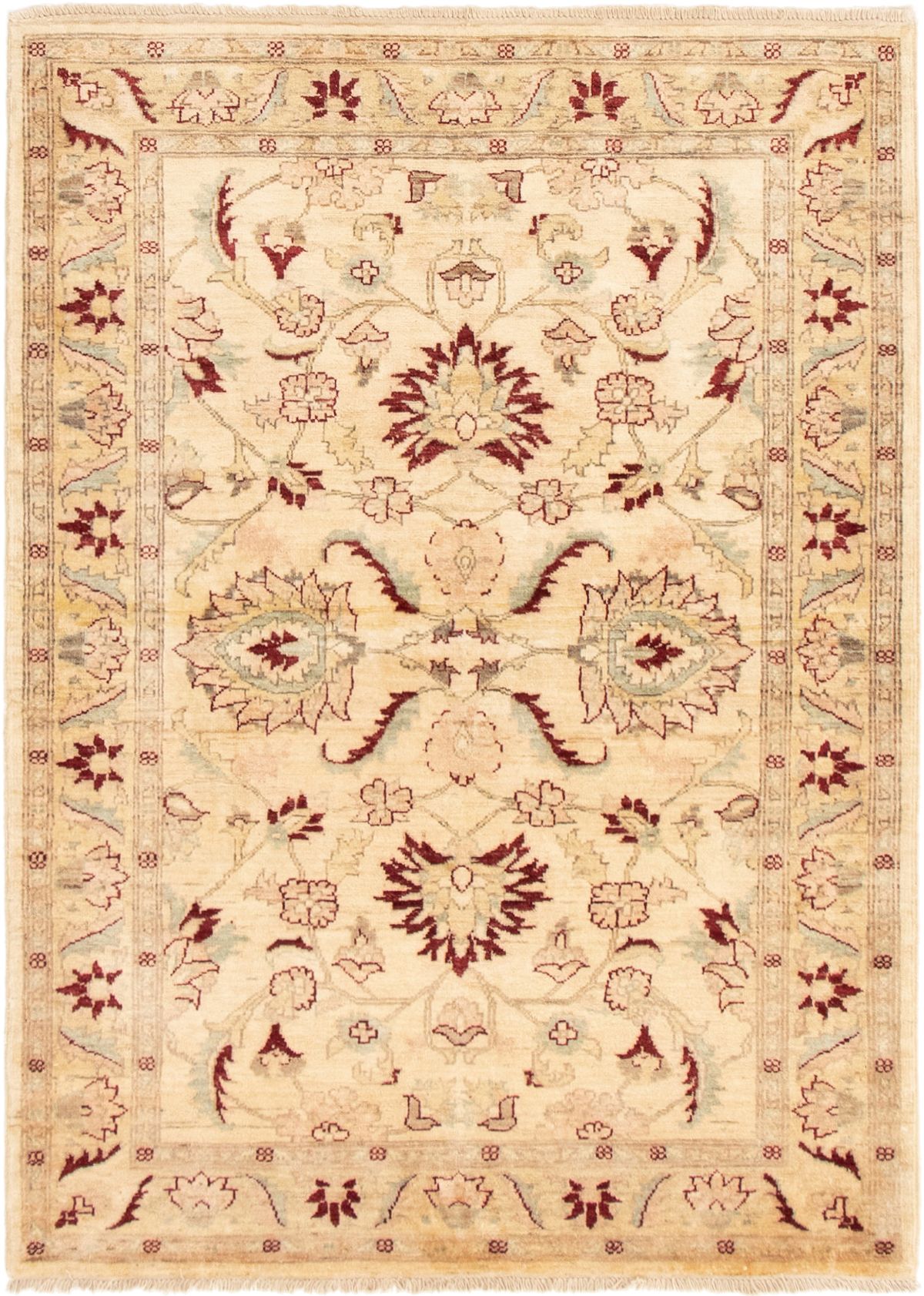 Hand-knotted Chobi Finest Cream Wool Rug 4'4" x 6'0" Size: 4'4" x 6'0"  