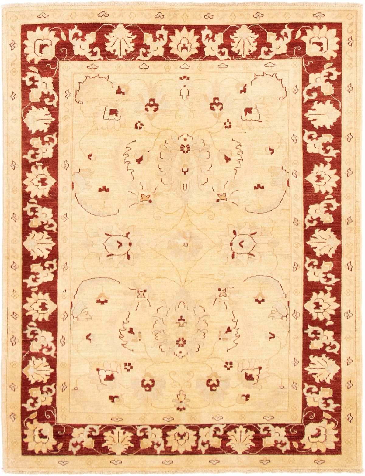 Hand-knotted Chobi Finest Cream Wool Rug 4'10" x 6'4" Size: 4'10" x 6'4"  