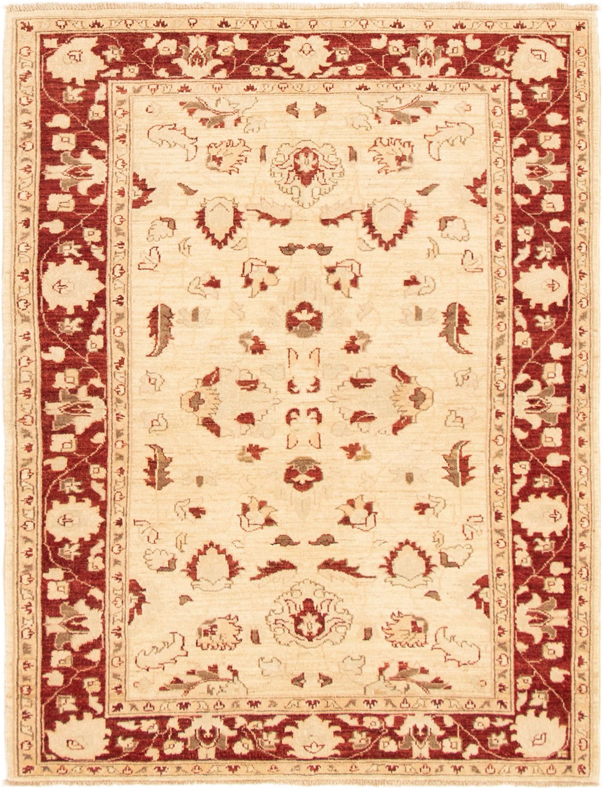 Hand-knotted Chobi Finest Cream Wool Rug 4'10" x 6'5" Size: 4'10" x 6'5"  
