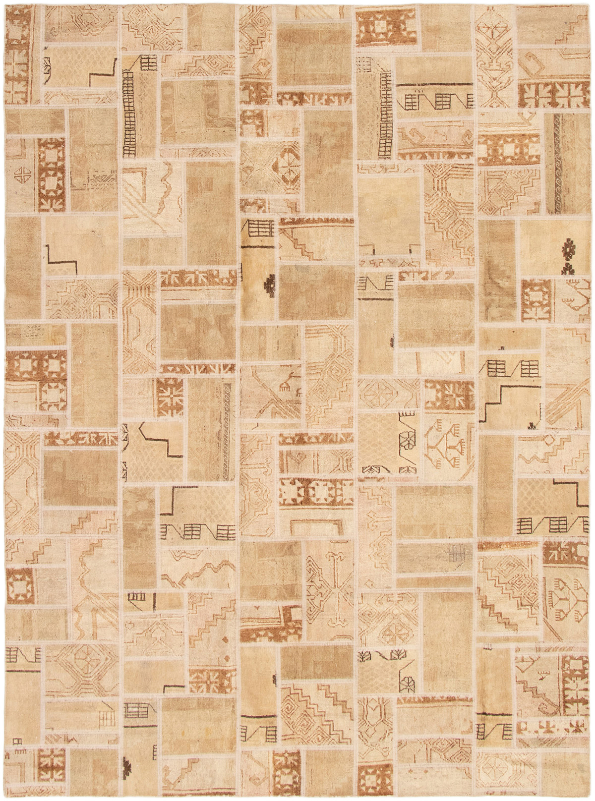 Hand-knotted Vintage Anatolia Patch Light Yellow Wool Rug 7'3" x 9'10" Size: 7'3" x 9'10"  