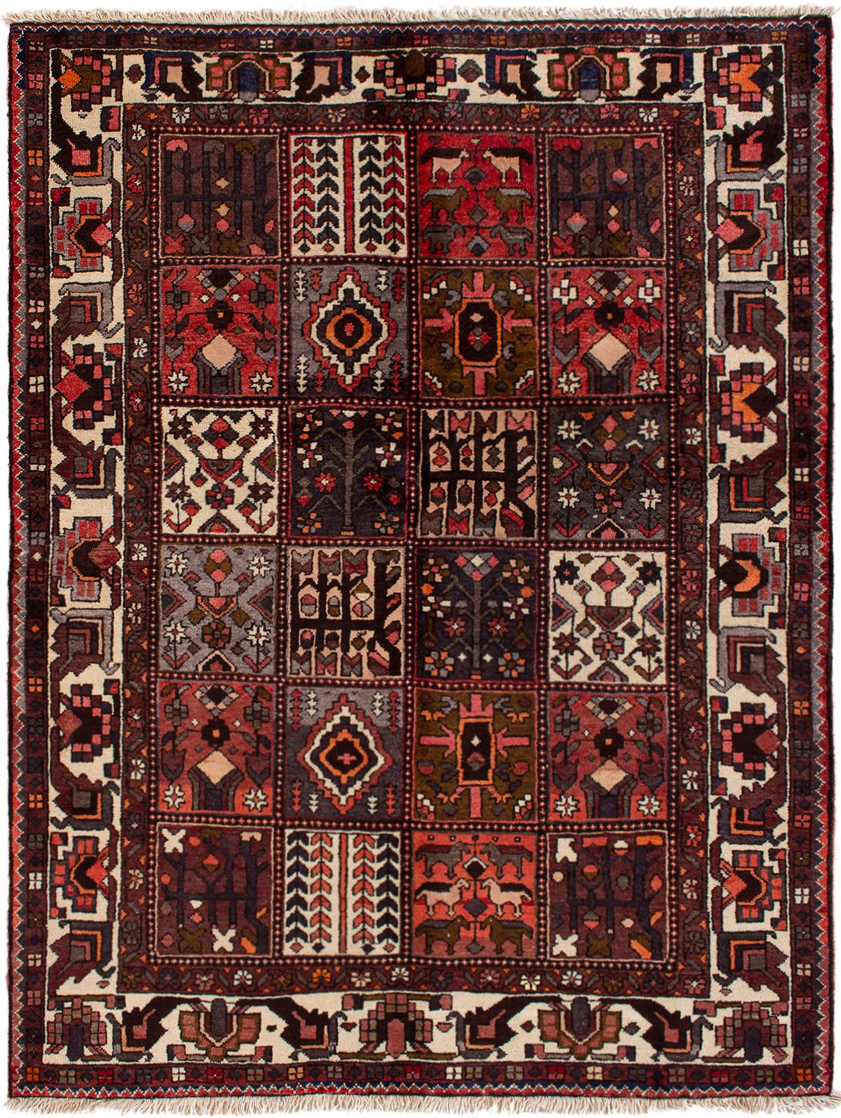 Hand-knotted Bakhtiar  Wool Rug 5'4" x 7'1" Size: 5'4" x 7'1"  