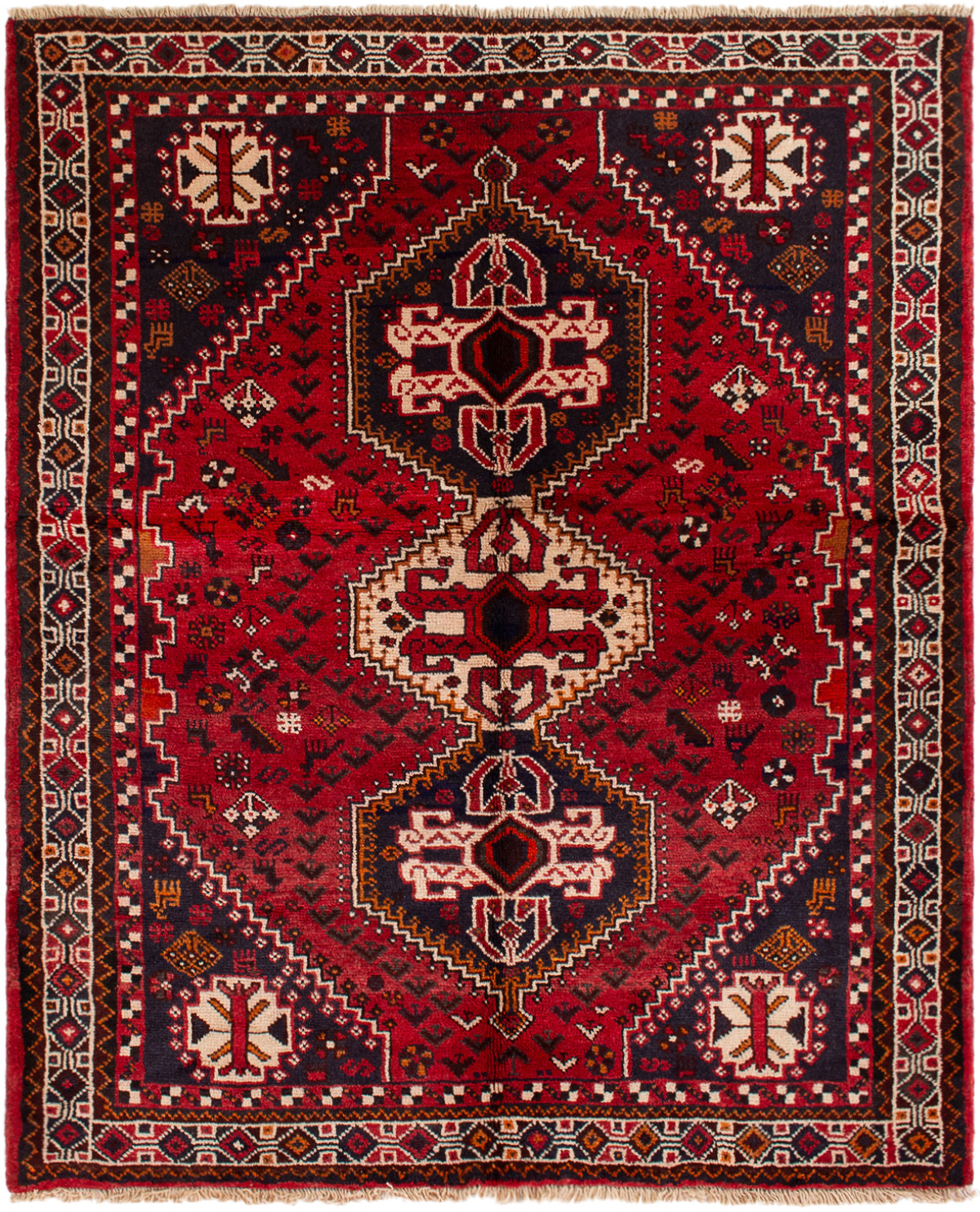 Hand-knotted Shiraz  Wool Rug 5'1" x 6'4" Size: 5'1" x 6'4"  