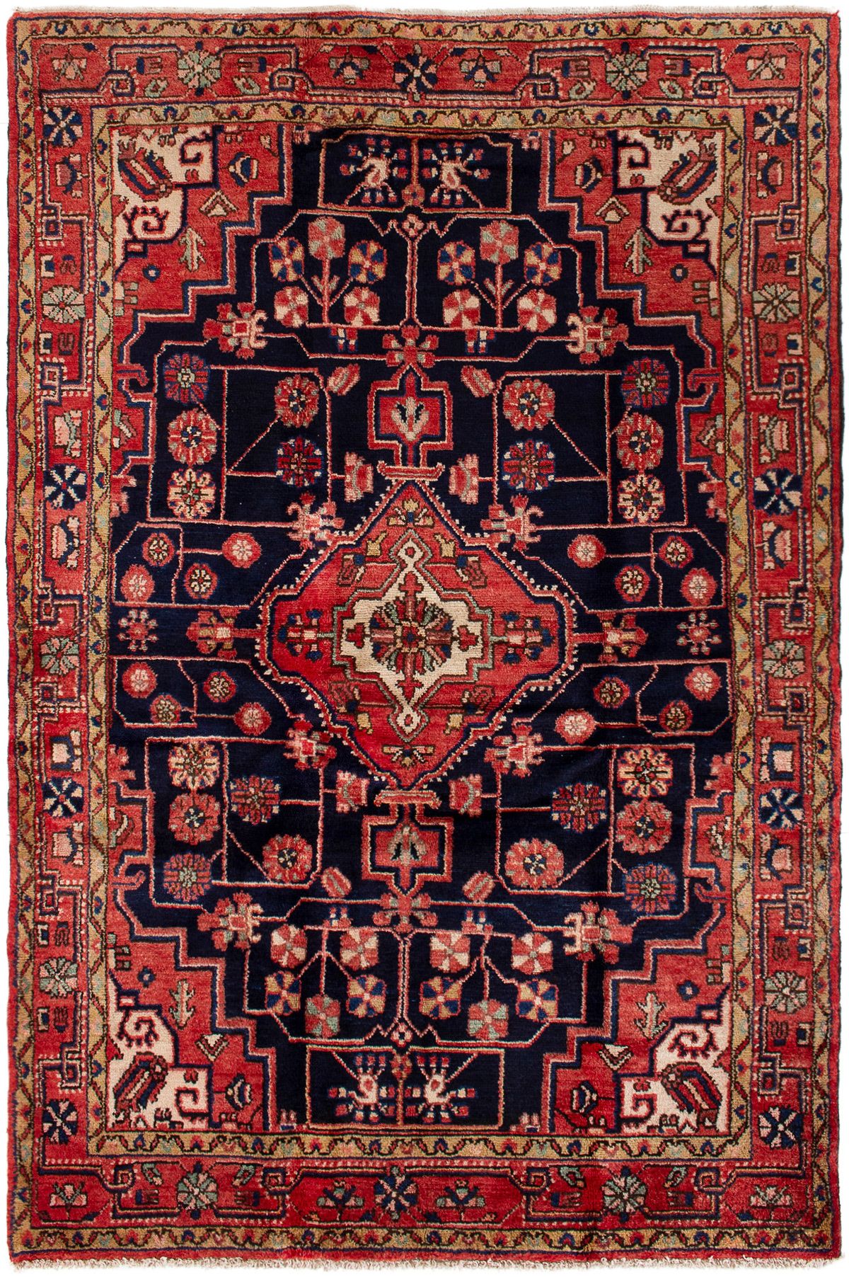 Hand-knotted Hamadan  Wool Rug 4'8" x 7'0"  Size: 4'8" x 7'0"  
