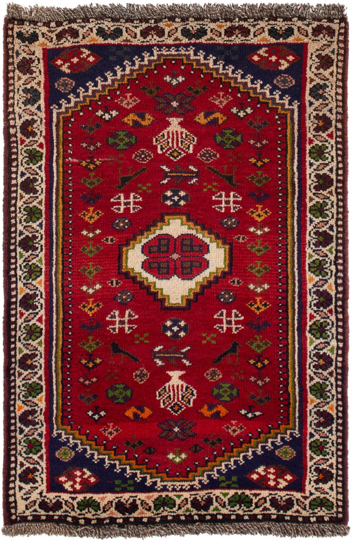 Hand-knotted Shiraz Qashqai  Wool Rug 2'3" x 3'6" Size: 2'3" x 3'6"  