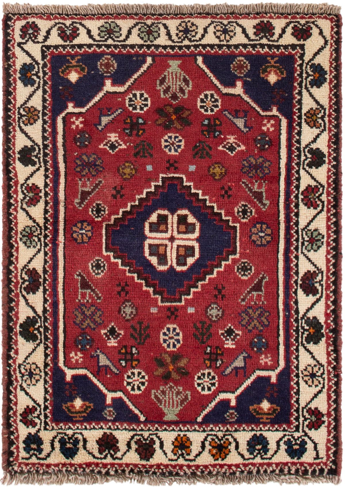 Hand-knotted Shiraz Qashqai  Wool Rug 2'2" x 3'1" Size: 2'2" x 3'1"  