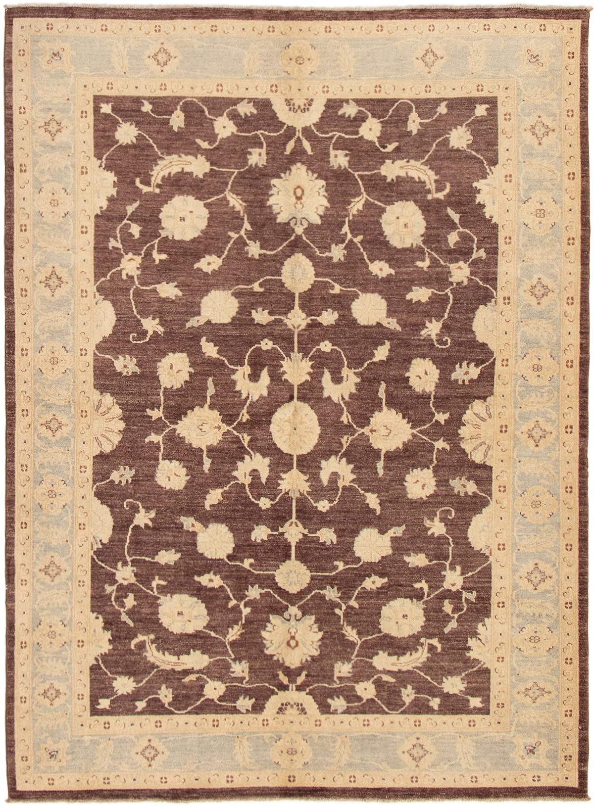 Hand-knotted Peshawar Finest Dark Brown Wool Rug 6'6" x 8'10" Size: 6'6" x 8'10"  
