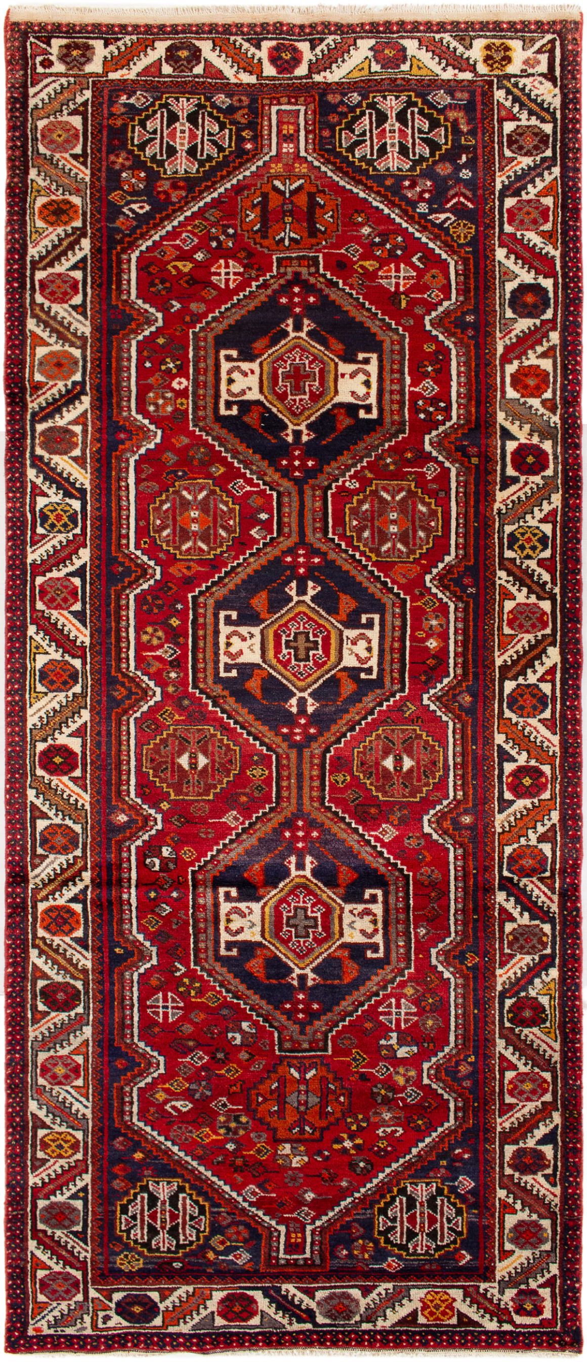 Hand-knotted Hosseinabad  Wool Rug 4'0" x 9'8" Size: 4'0" x 9'8"  