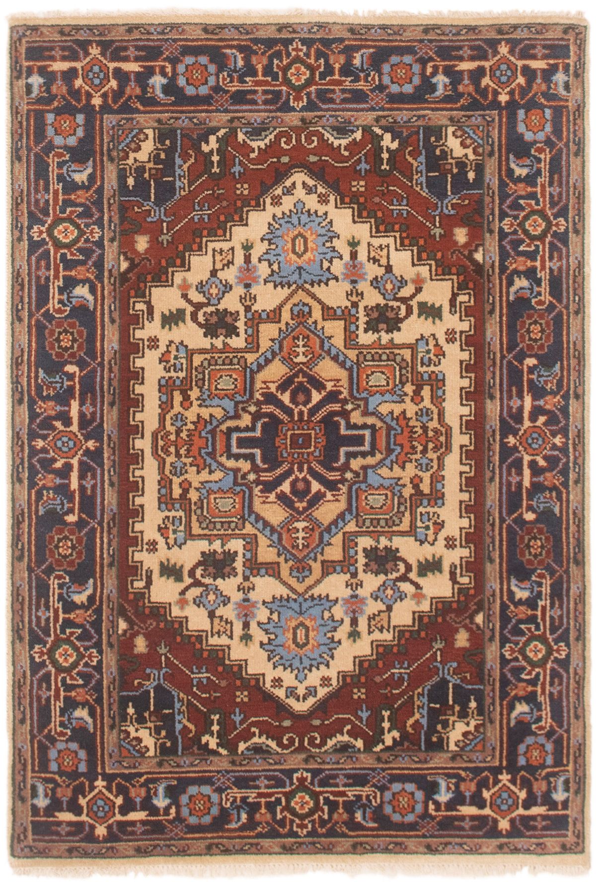 Hand-knotted Serapi Heritage Cream Wool Rug 4'0" x 5'11"  Size: 4'0" x 5'11"  
