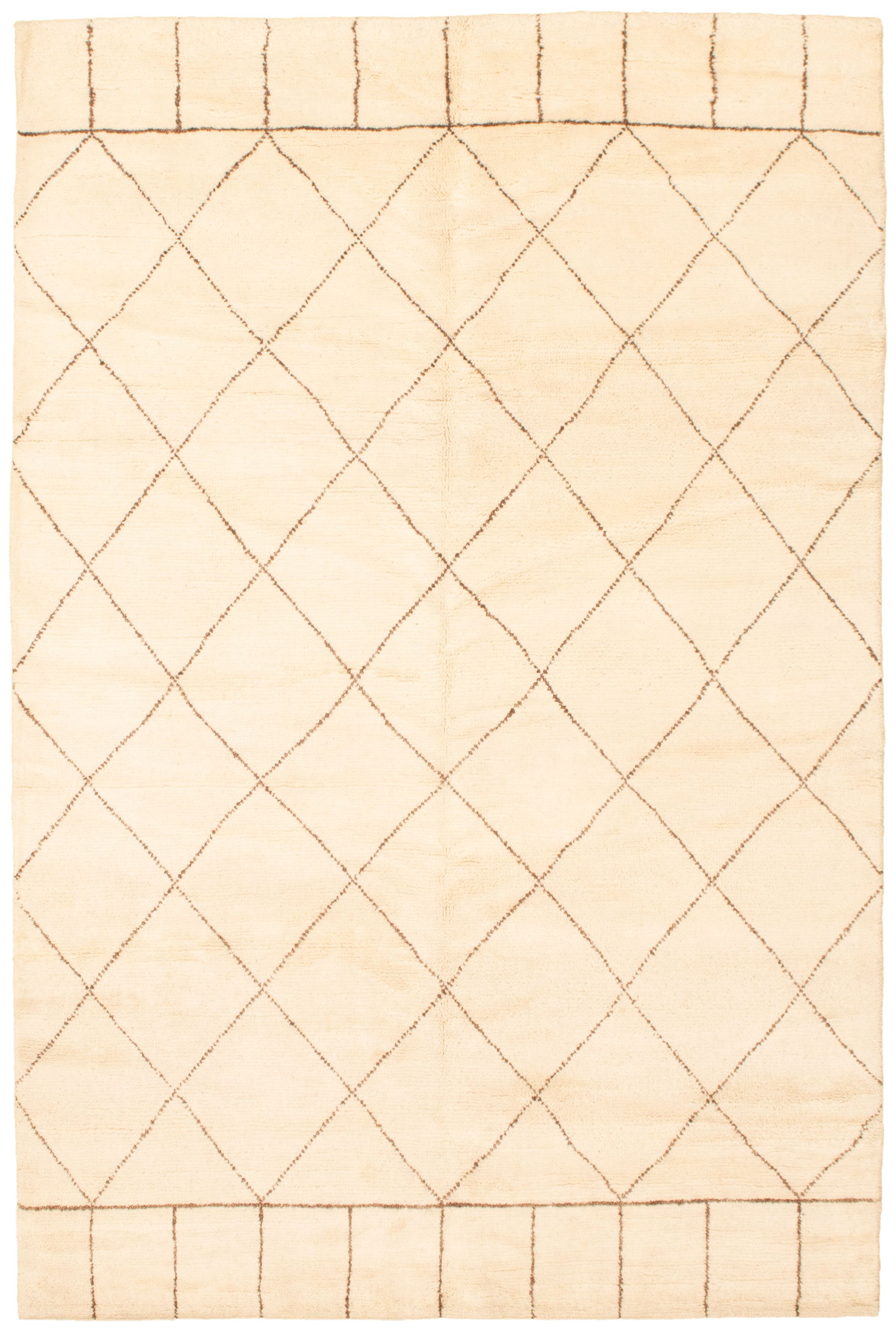 Hand-knotted Tangier Cream Wool Rug 5'0" x 8'0"  Size: 5'0" x 8'0"  