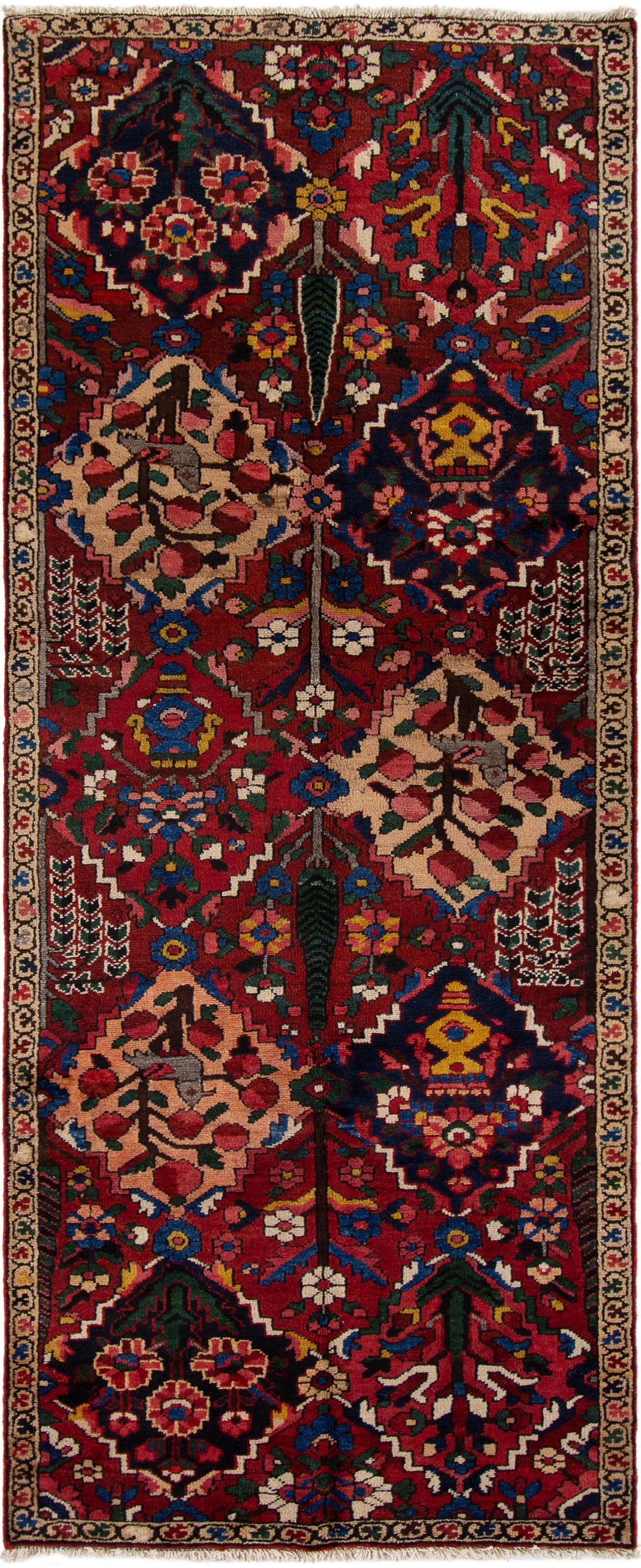Hand-knotted Bakhtiar  Wool Rug 3'9" x 9'10" Size: 3'9" x 9'10"  