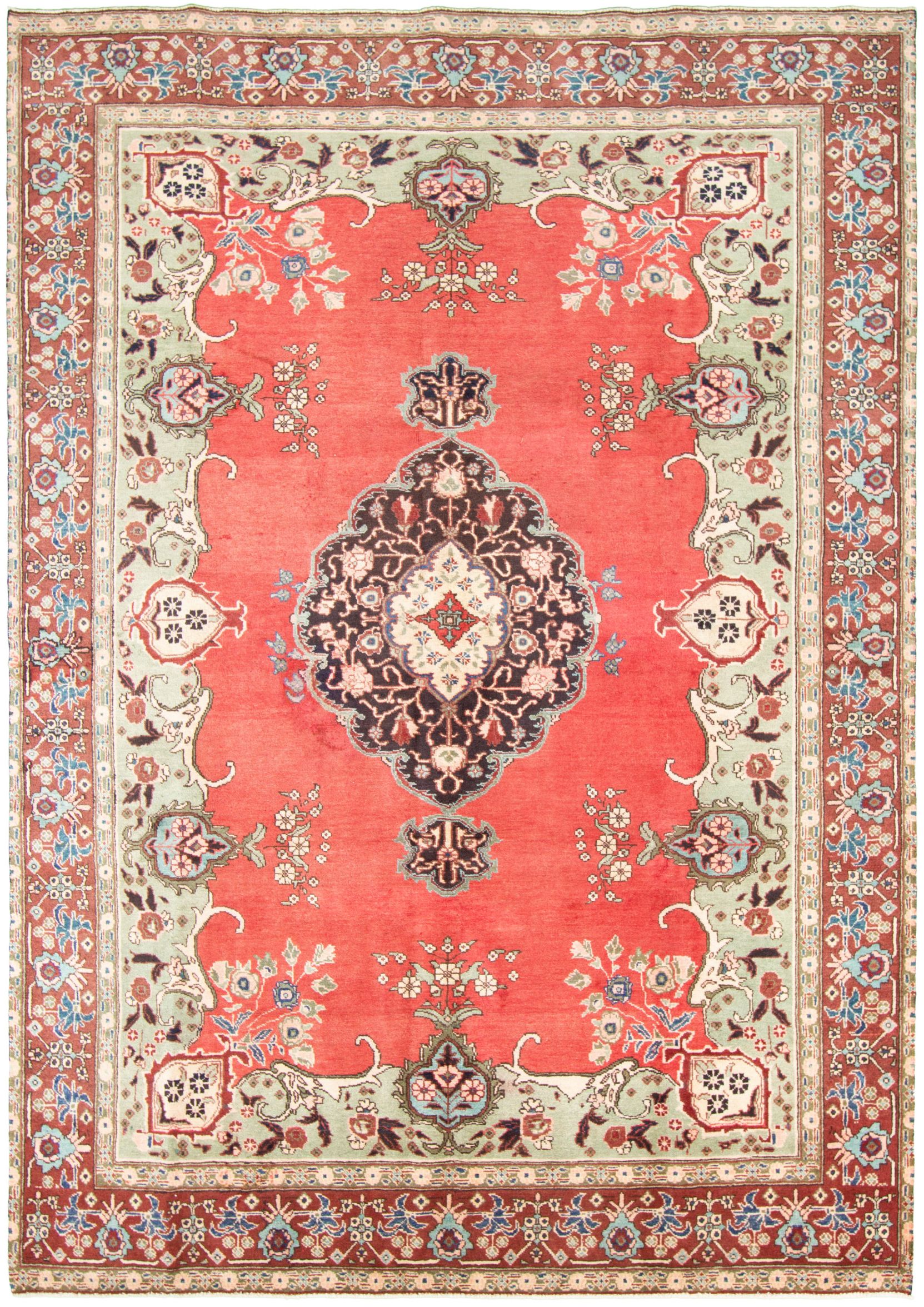 Hand-knotted Tabriz  Wool Rug 7'5" x 10'7" Size: 7'5" x 10'7"  