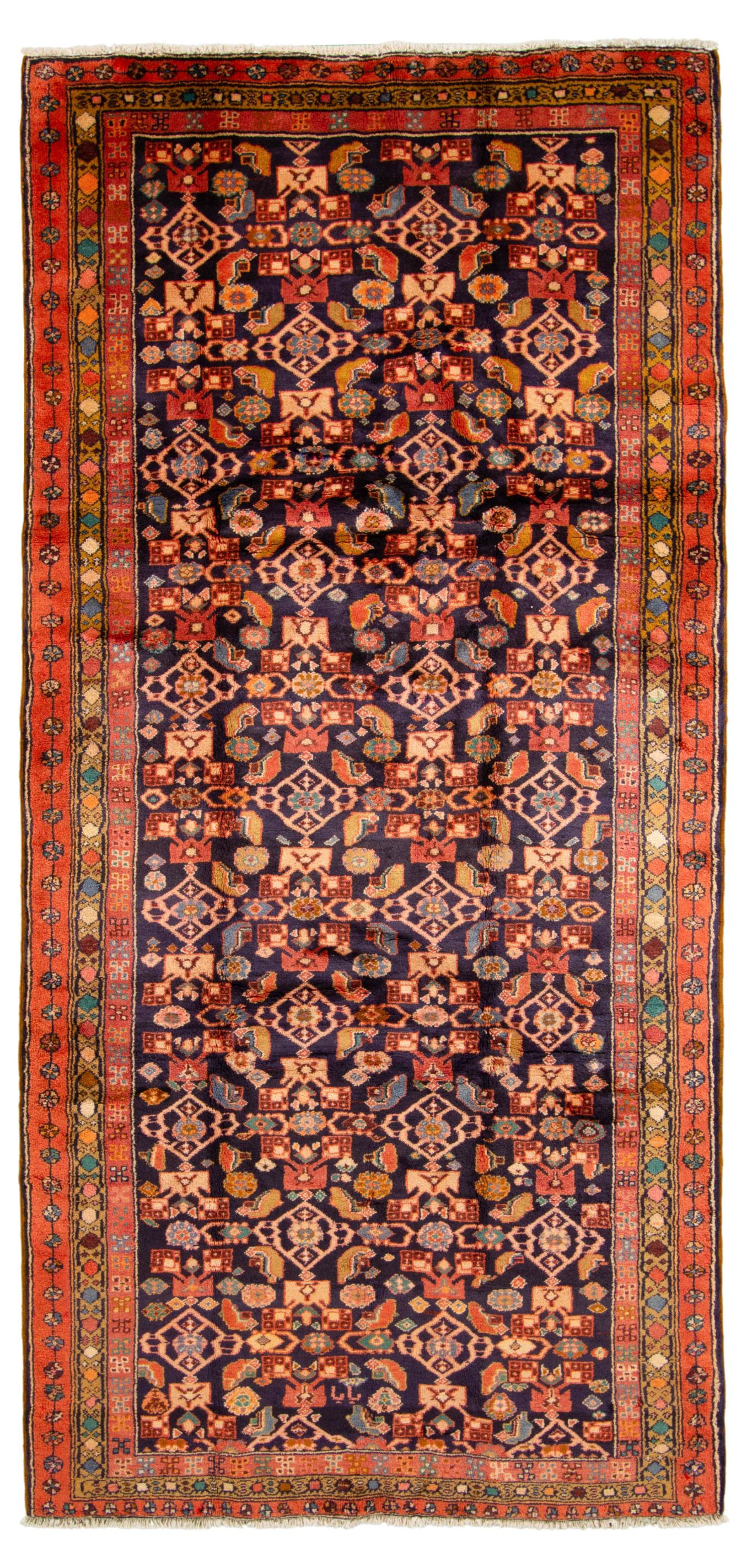 Hand-knotted Ardabil  Wool Rug 4'9" x 9'10" Size: 4'9" x 9'10"  