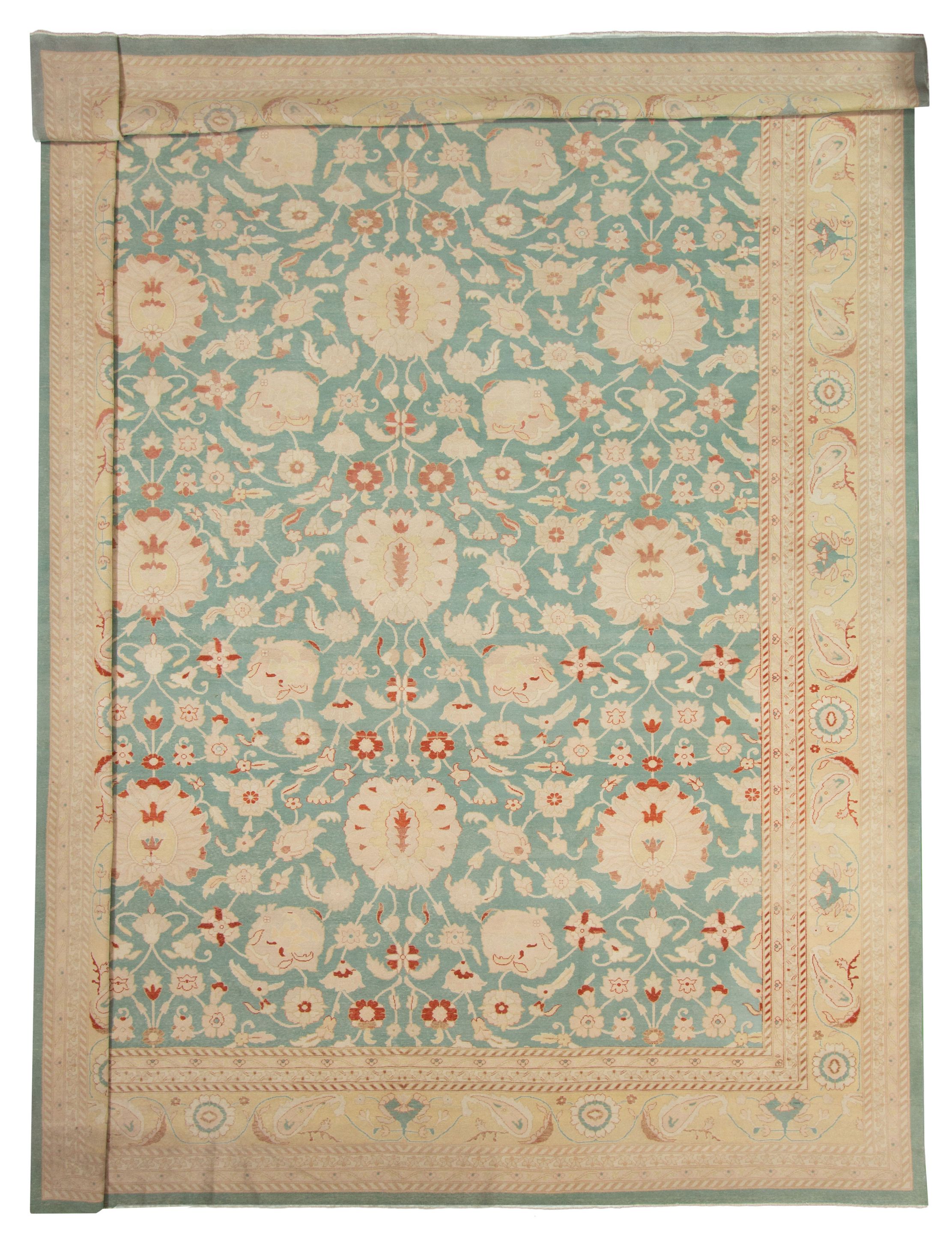 Hand-knotted Anatolian Authentic Geometric Wool Rug 13'6" x 18'0" Size: 13'6" x 18'0"  