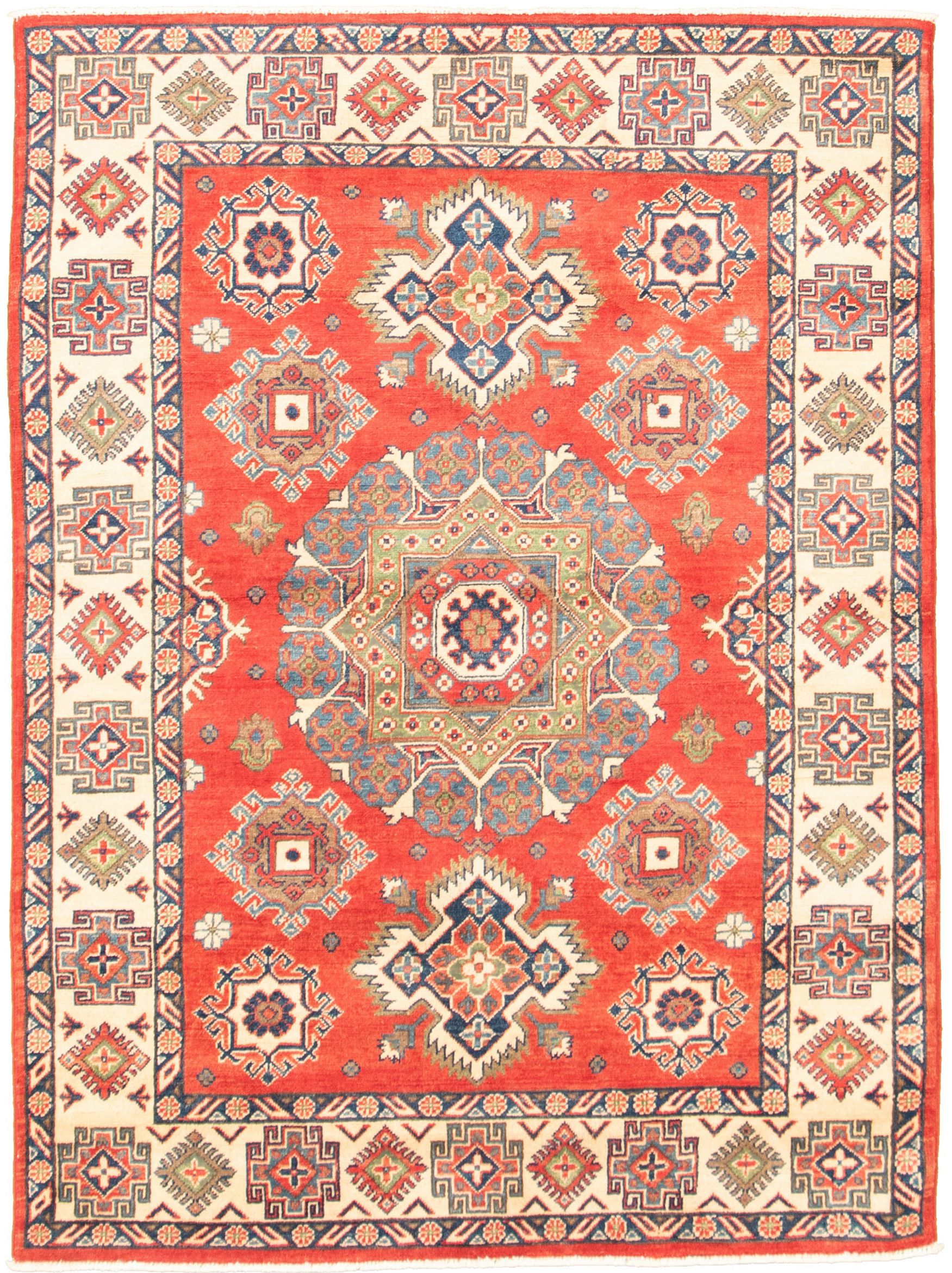 Hand-knotted Finest Gazni Red  Rug 4'11" x 6'9"  Size: 4'11" x 6'9"  