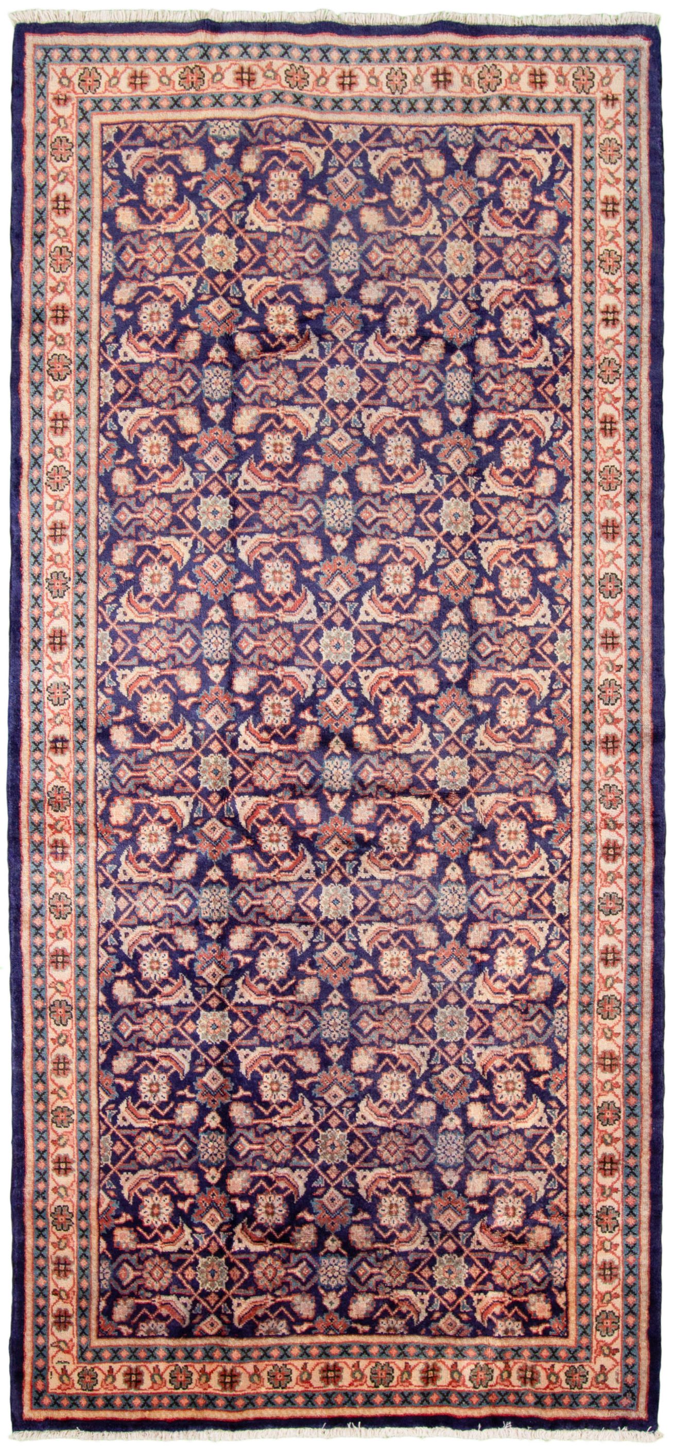 Hand-knotted Hamadan  Wool Rug 4'8" x 10'9" Size: 4'8" x 10'9"  