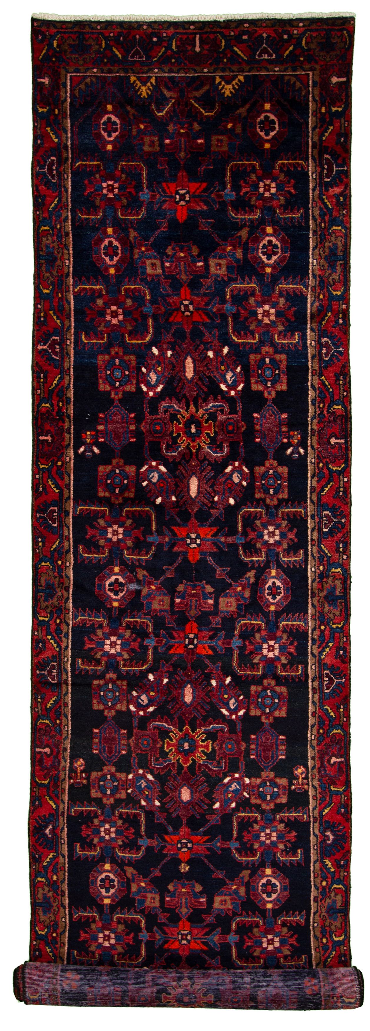 Hand-knotted Hamadan  Wool Rug 3'8" x 14'6" Size: 3'8" x 14'6"  