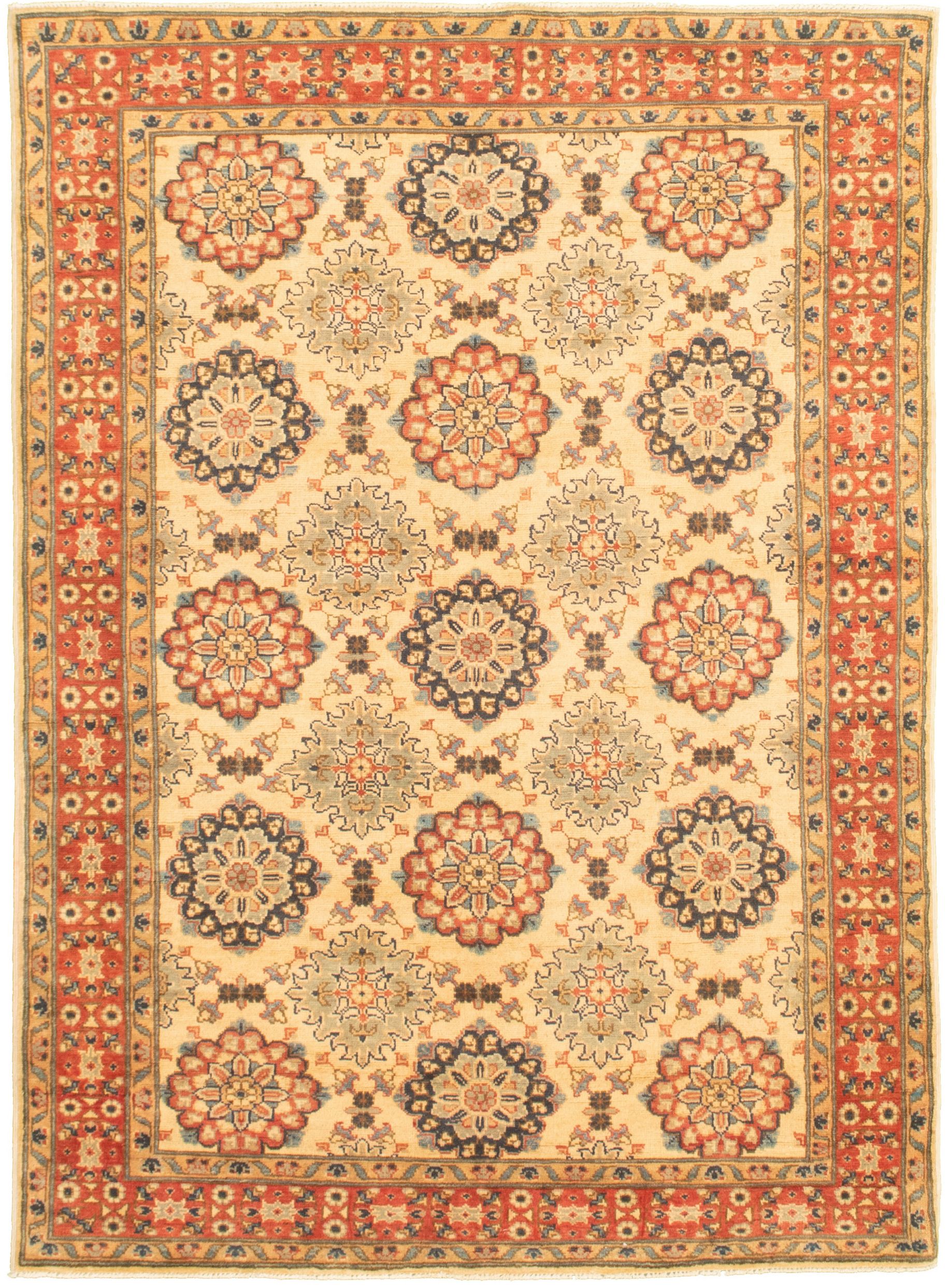 Hand-knotted Finest Gazni Cream, Red  Rug 4'10" x 6'11"  Size: 4'10" x 6'11"  