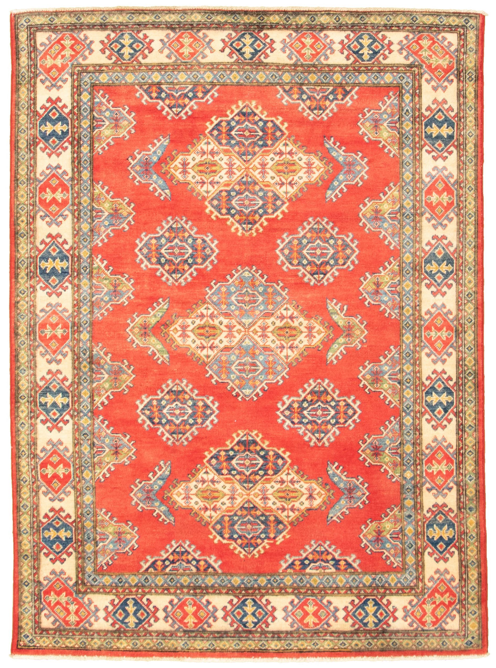 Hand-knotted Finest Gazni Red  Rug 4'9" x 6'5" Size: 4'9" x 6'5"  