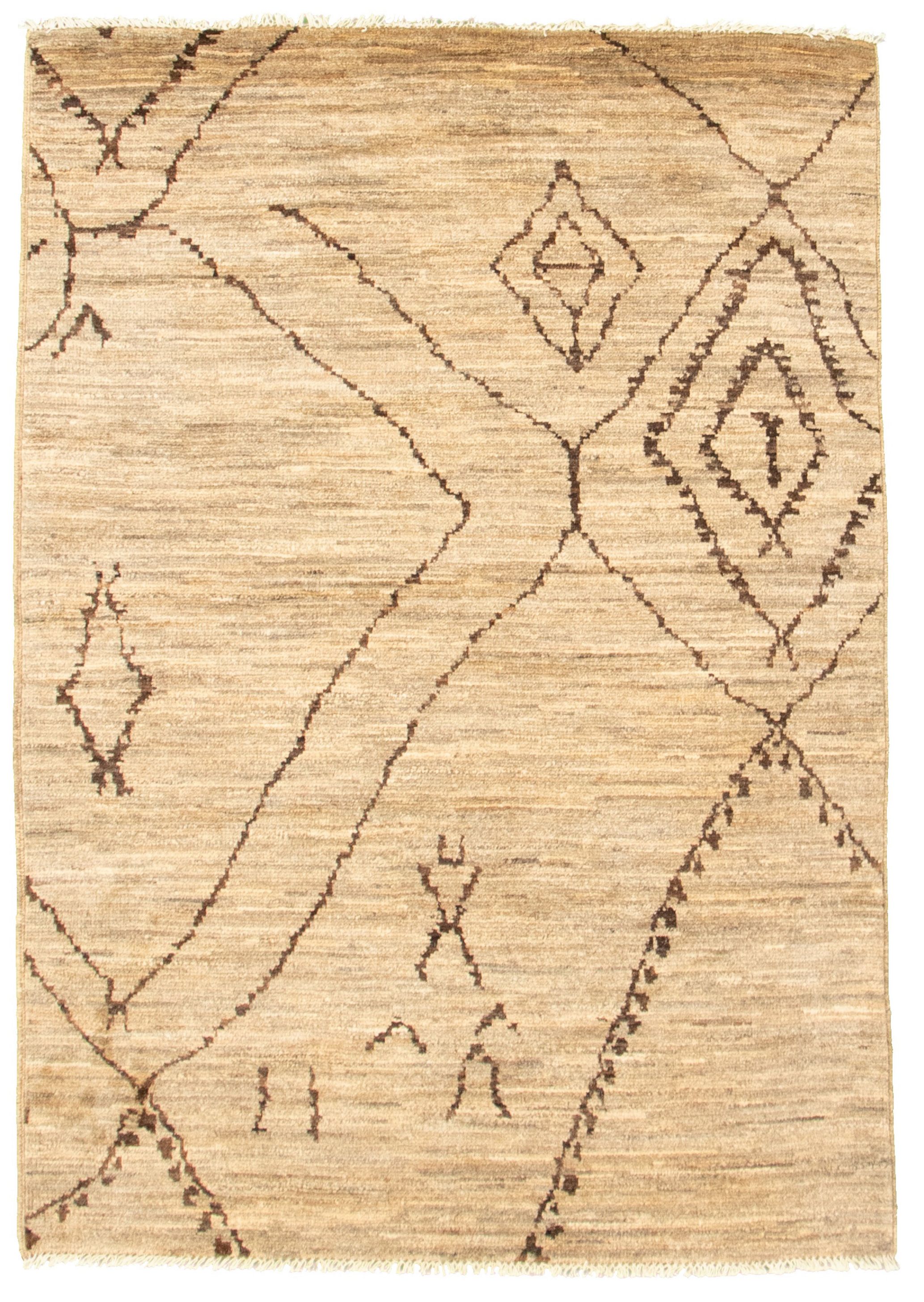 Hand-knotted Marrakech Tan Wool Rug 4'2" x 5'11" Size: 4'2" x 5'11"  
