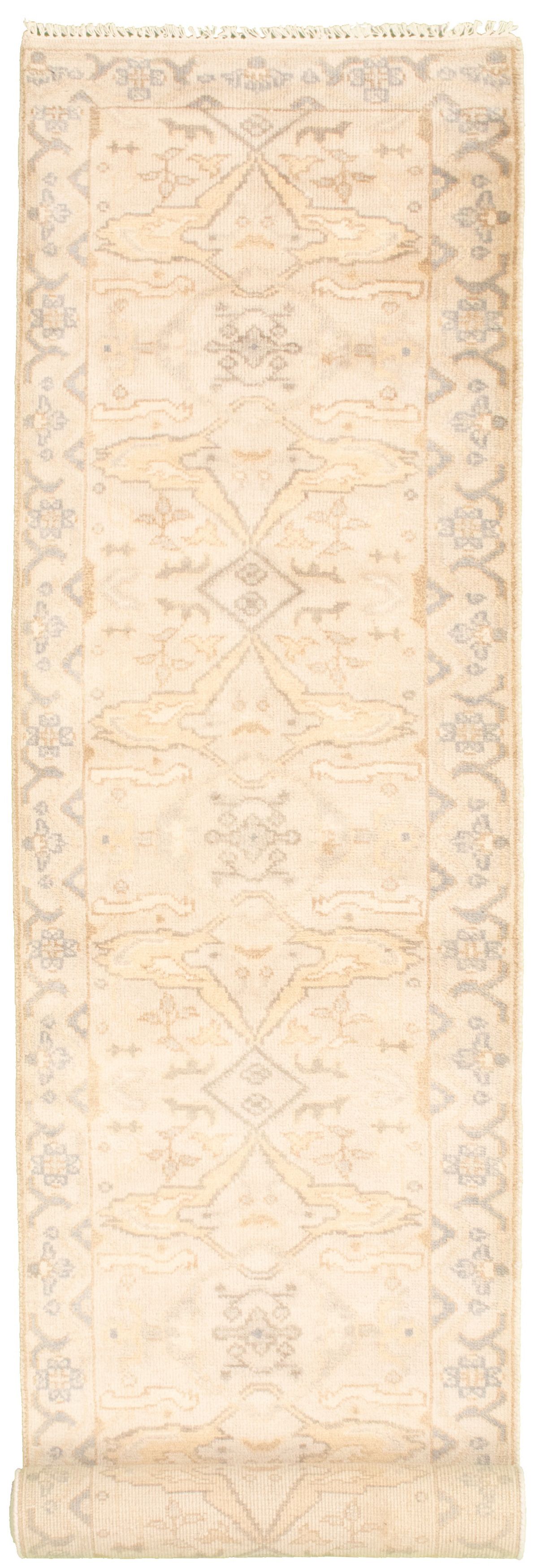 Hand-knotted Royal Ushak Beige Wool Rug 2'6" x 13'8" Size: 2'6" x 13'8"  