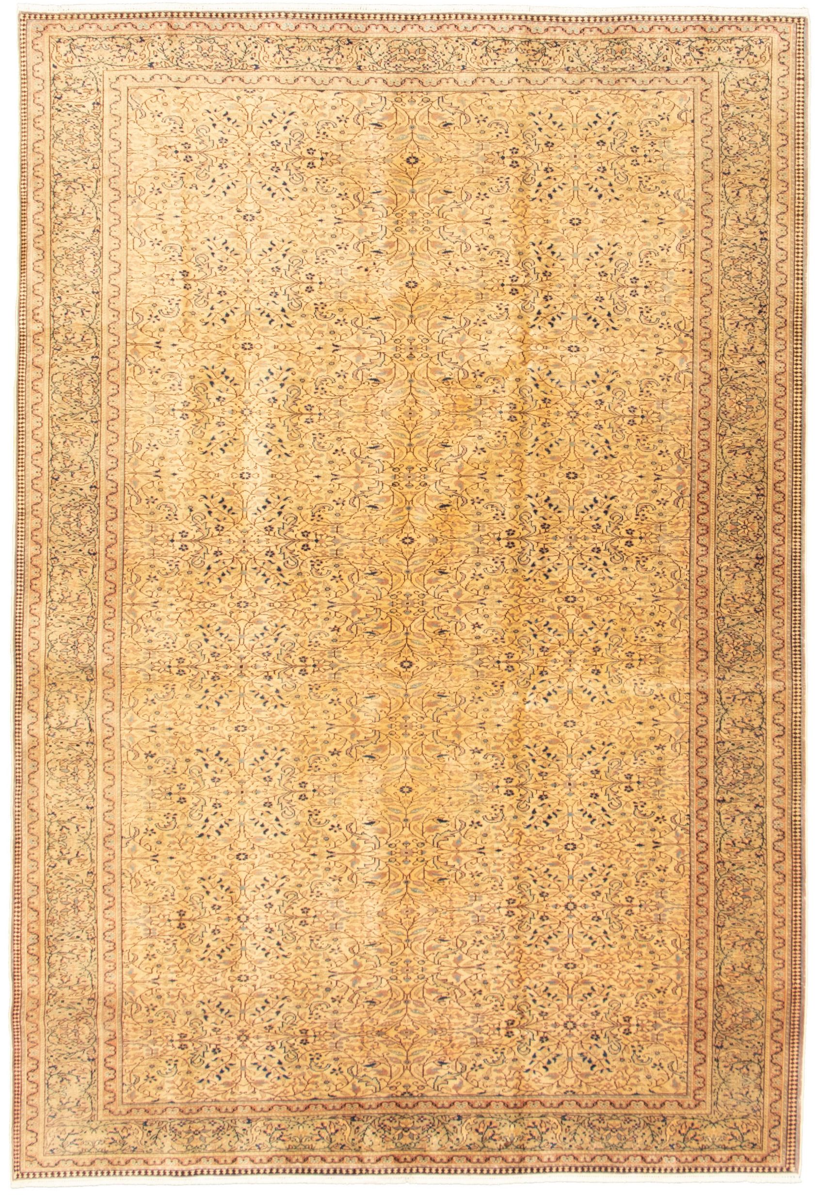 Hand-knotted Keisari Vintage Cream Wool Rug 6'7" x 9'7"  Size: 6'7" x 9'7"  