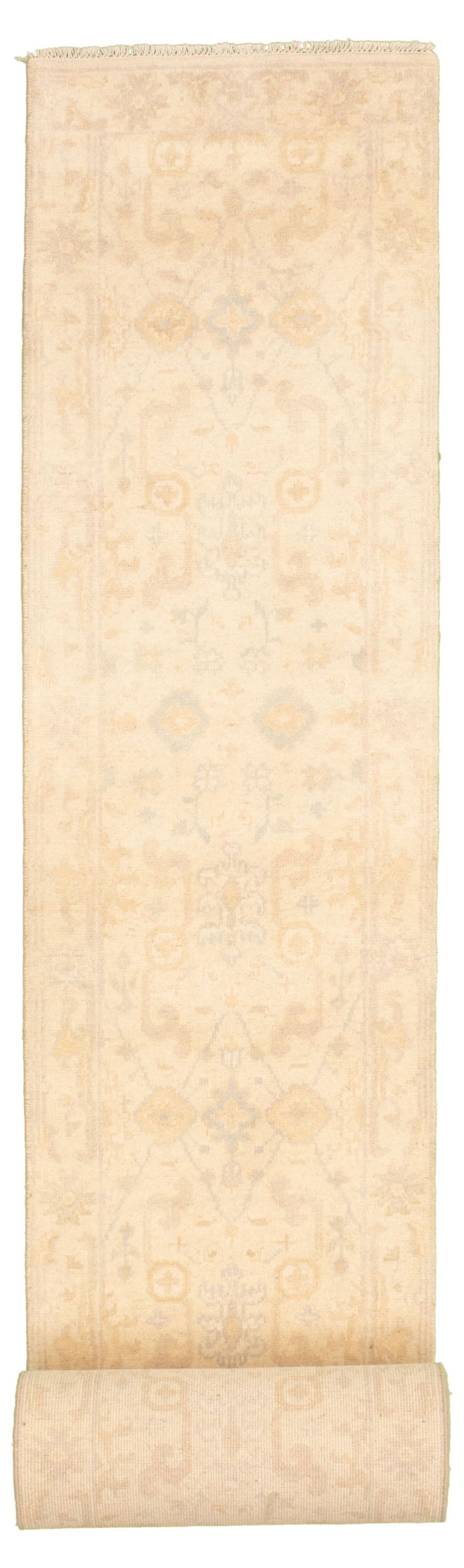Hand-knotted Royal Ushak Light Khaki Wool Rug 2'6" x 25'8" Size: 2'6" x 25'8"  