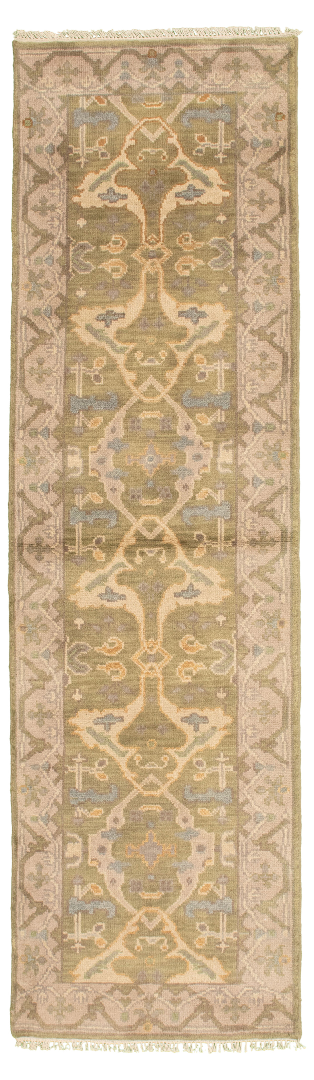 Hand-knotted Royal Ushak Olive Wool Rug 2'6" x 8'6" Size: 2'6" x 8'6"  