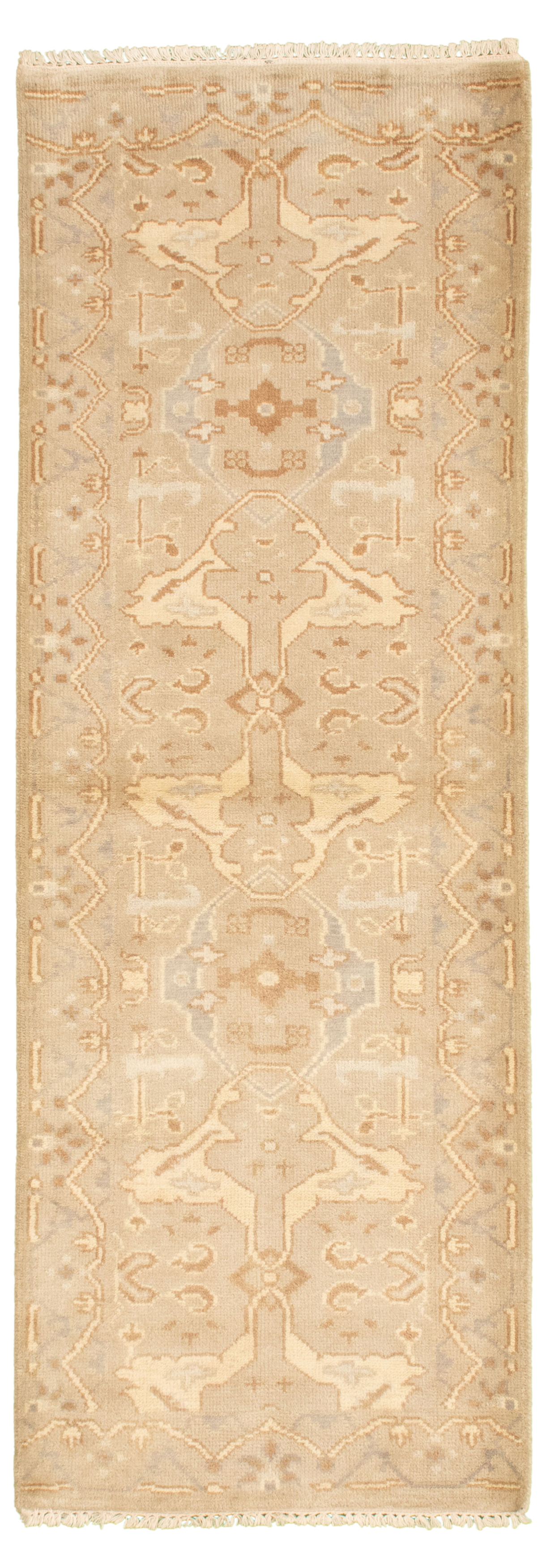 Hand-knotted Royal Ushak Beige Wool Rug 2'7" x 7'11" Size: 2'7" x 7'11"  