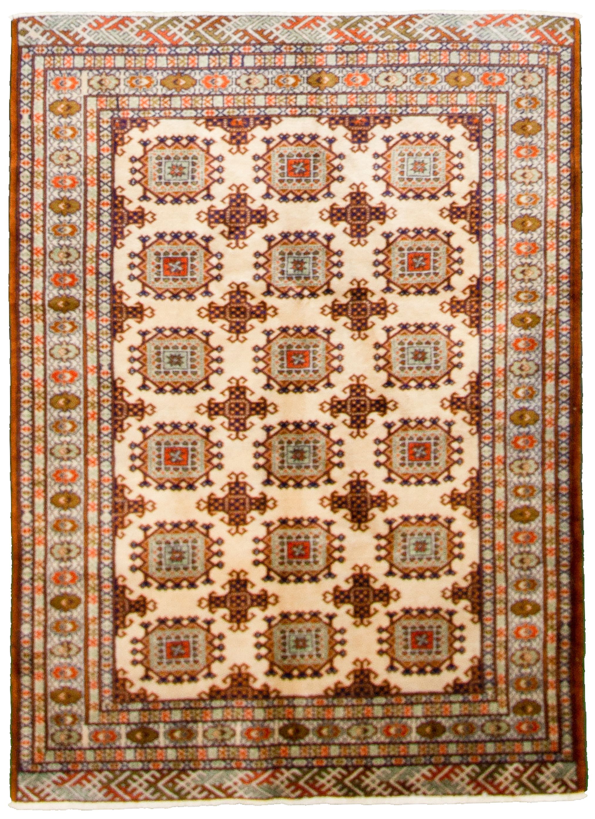 Hand-knotted Turkoman  Wool Rug 4'3" x 5'10"  Size: 4'3" x 5'10"  