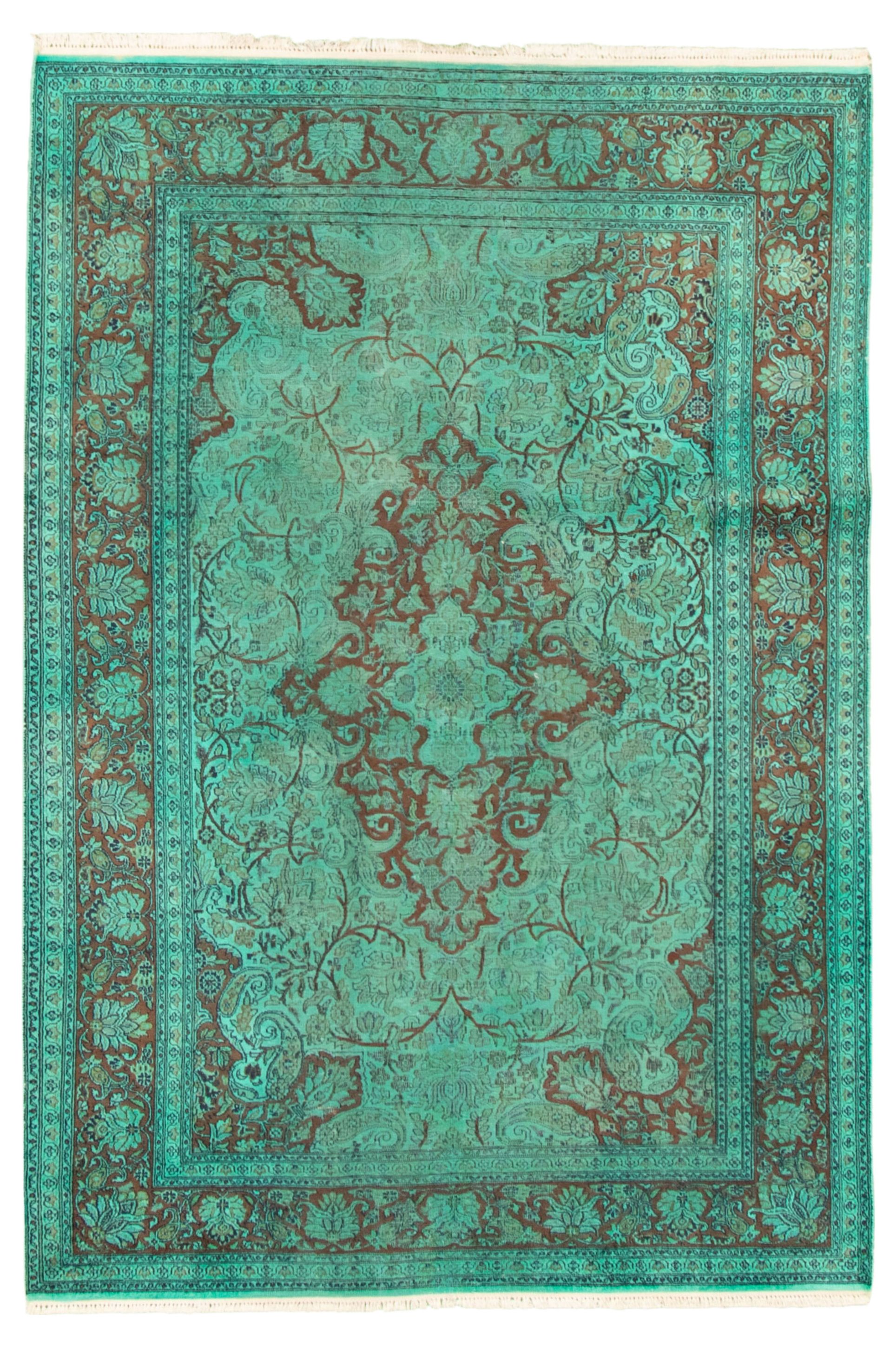 Hand-knotted Color transition Turquoise Wool Rug 4'0" x 5'10" Size: 4'0" x 5'10"  