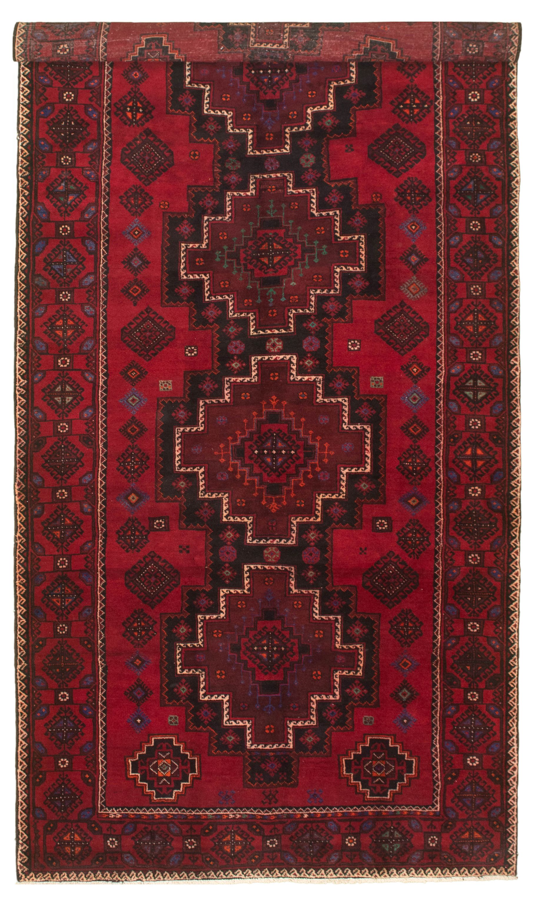 Hand-knotted Authentic Turkish Red Wool Rug 5'2" x 10'10" Size: 5'2" x 10'10"  
