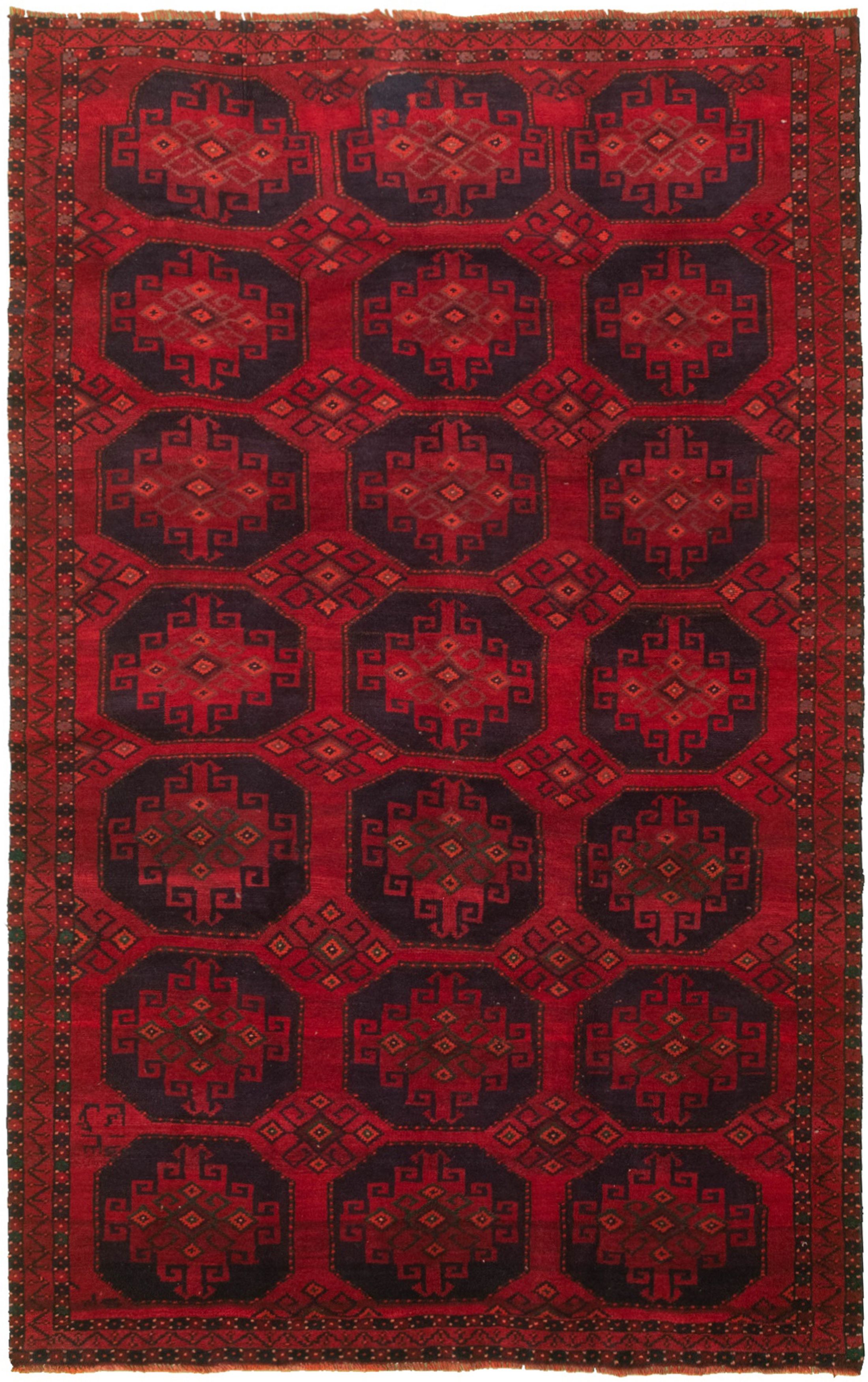 Hand-knotted Authentic Turkish Red Wool Rug 4'10" x 8'1" Size: 4'10" x 8'1"  