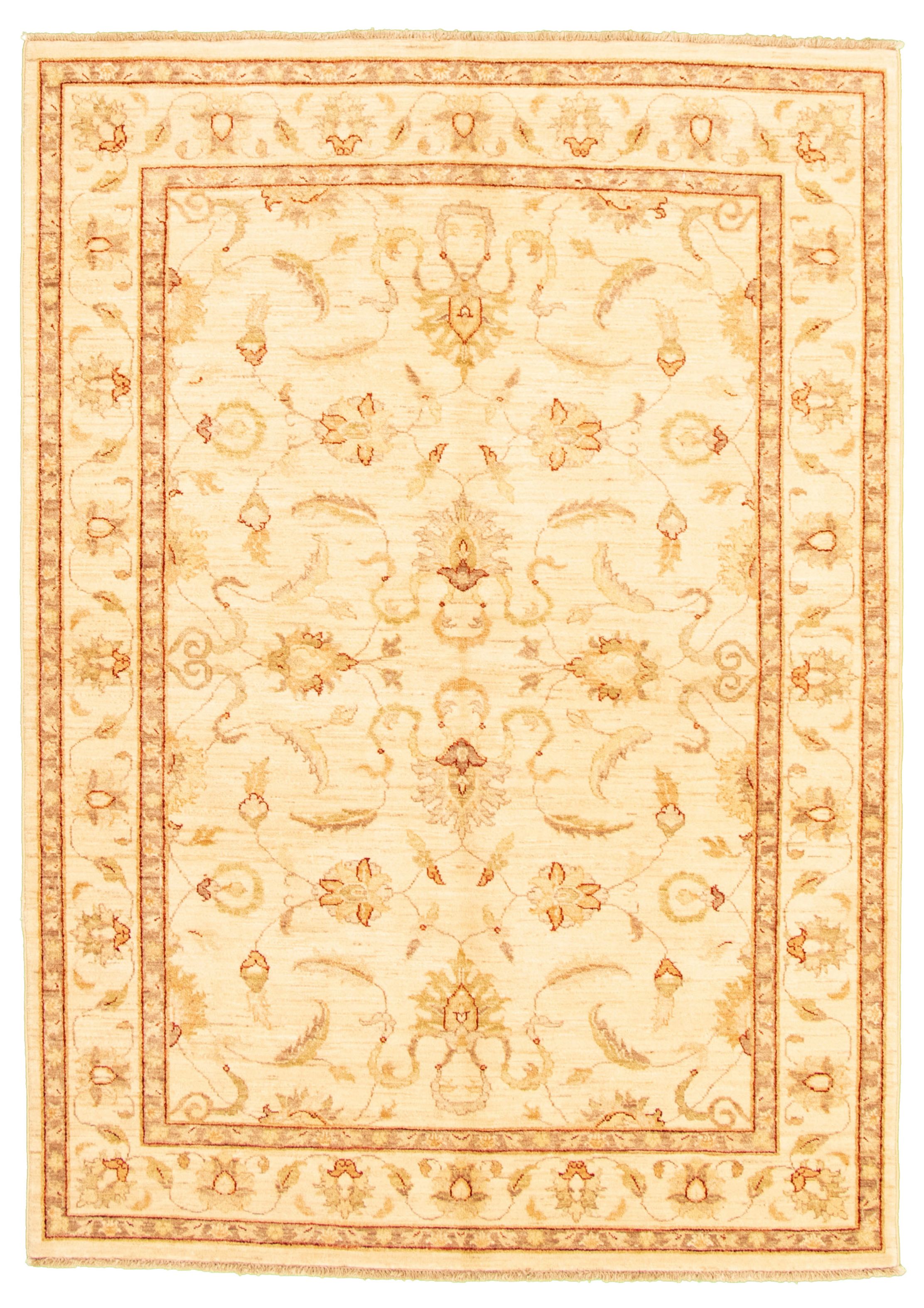 Hand-knotted Chobi Finest Ivory Wool Rug 5'6" x 7'10" Size: 5'6" x 7'10"  