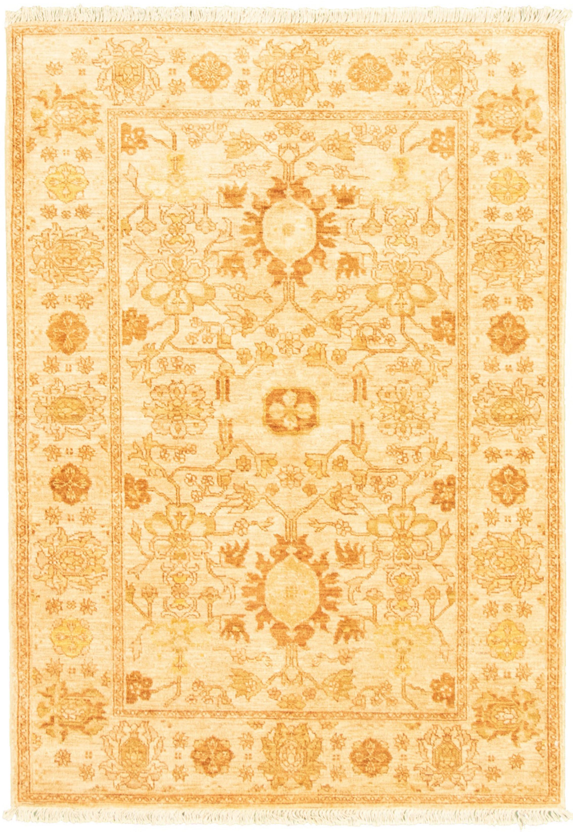 Hand-knotted Chobi Finest Cream Wool Rug 4'3" x 6'0"  Size: 4'3" x 6'0"  