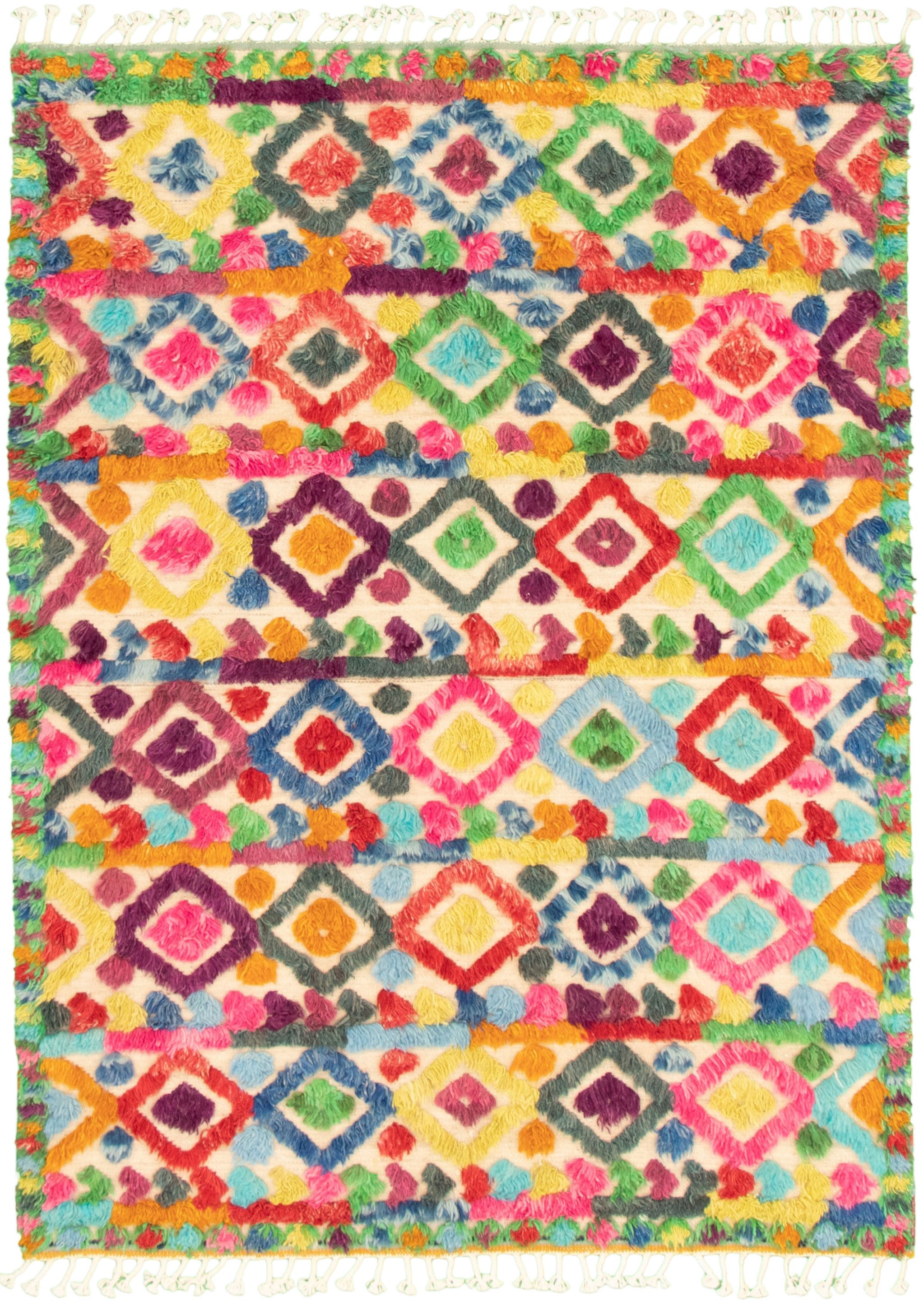 Hand-knotted Marrakech Multi Color  Rug 4'11" x 6'11" Size: 4'11" x 6'11"  