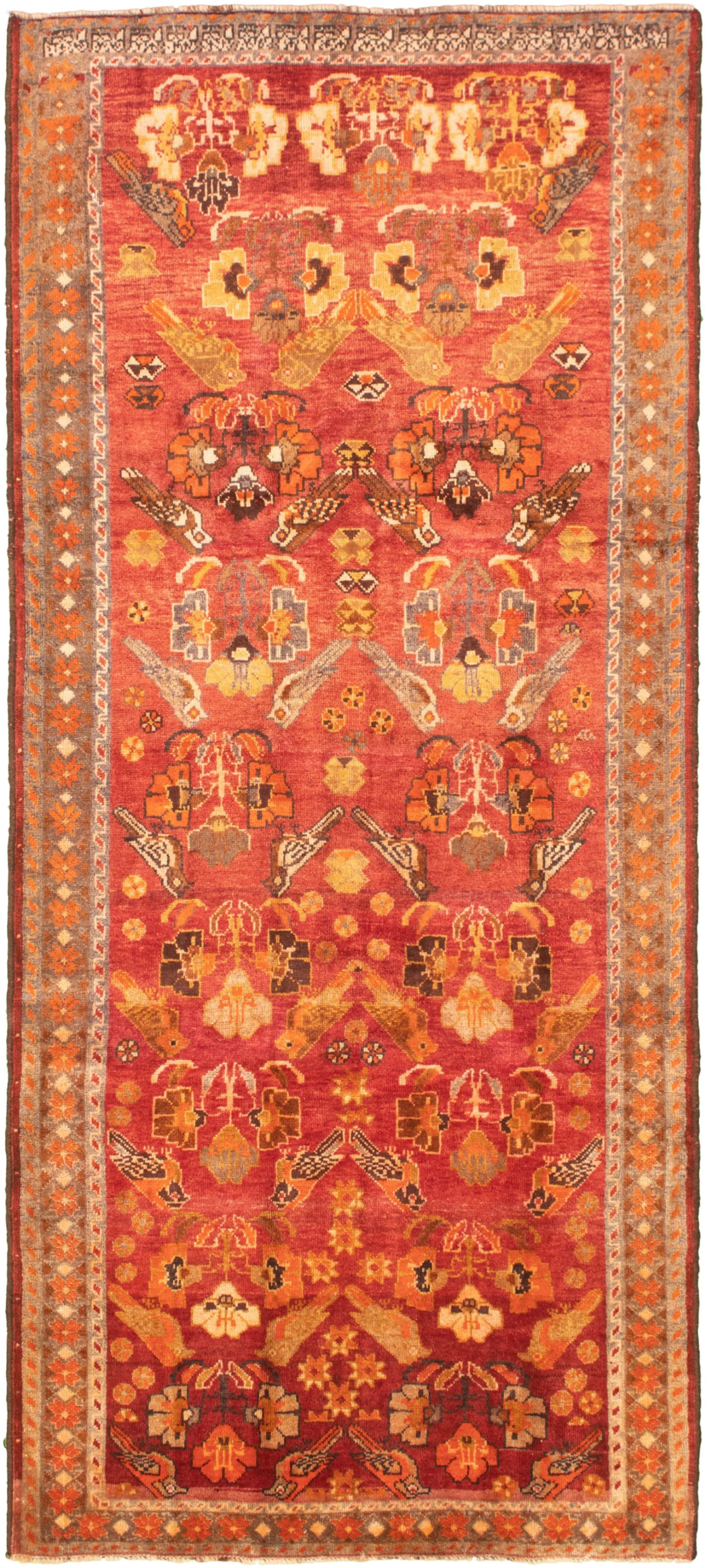 Hand-knotted Melis Vintage Red Wool Rug 4'3" x 10'1" Size: 4'3" x 10'1"  